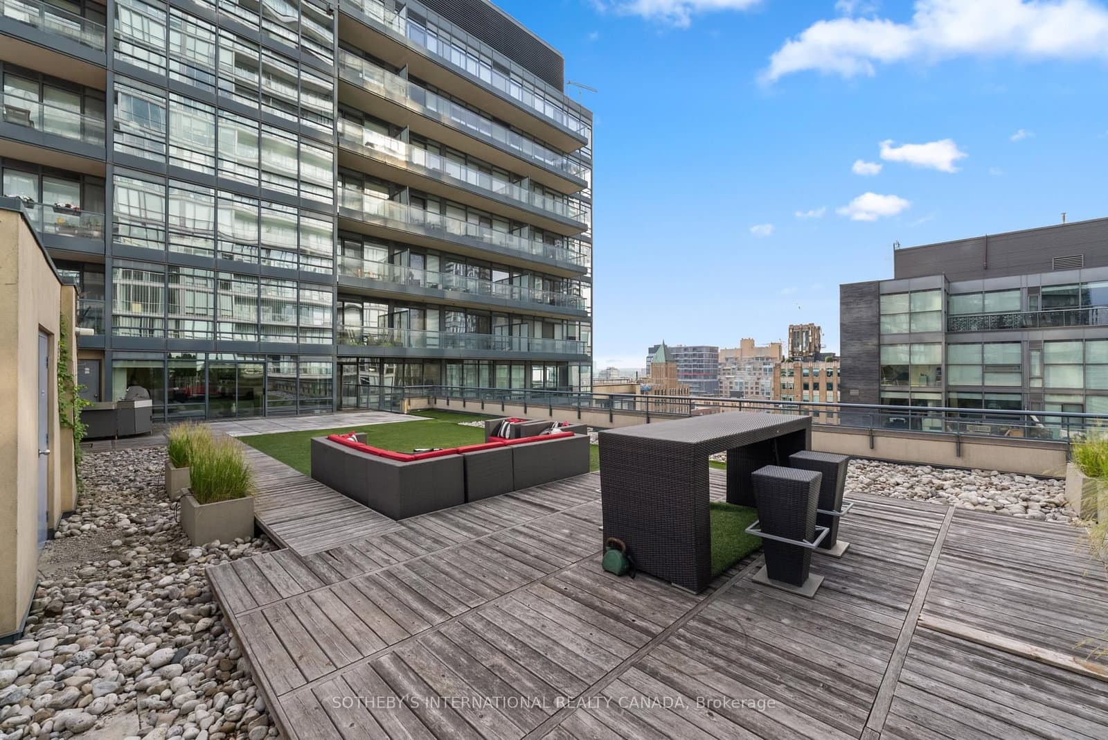 438 King Street W, Unit 1501 thumbnail 22