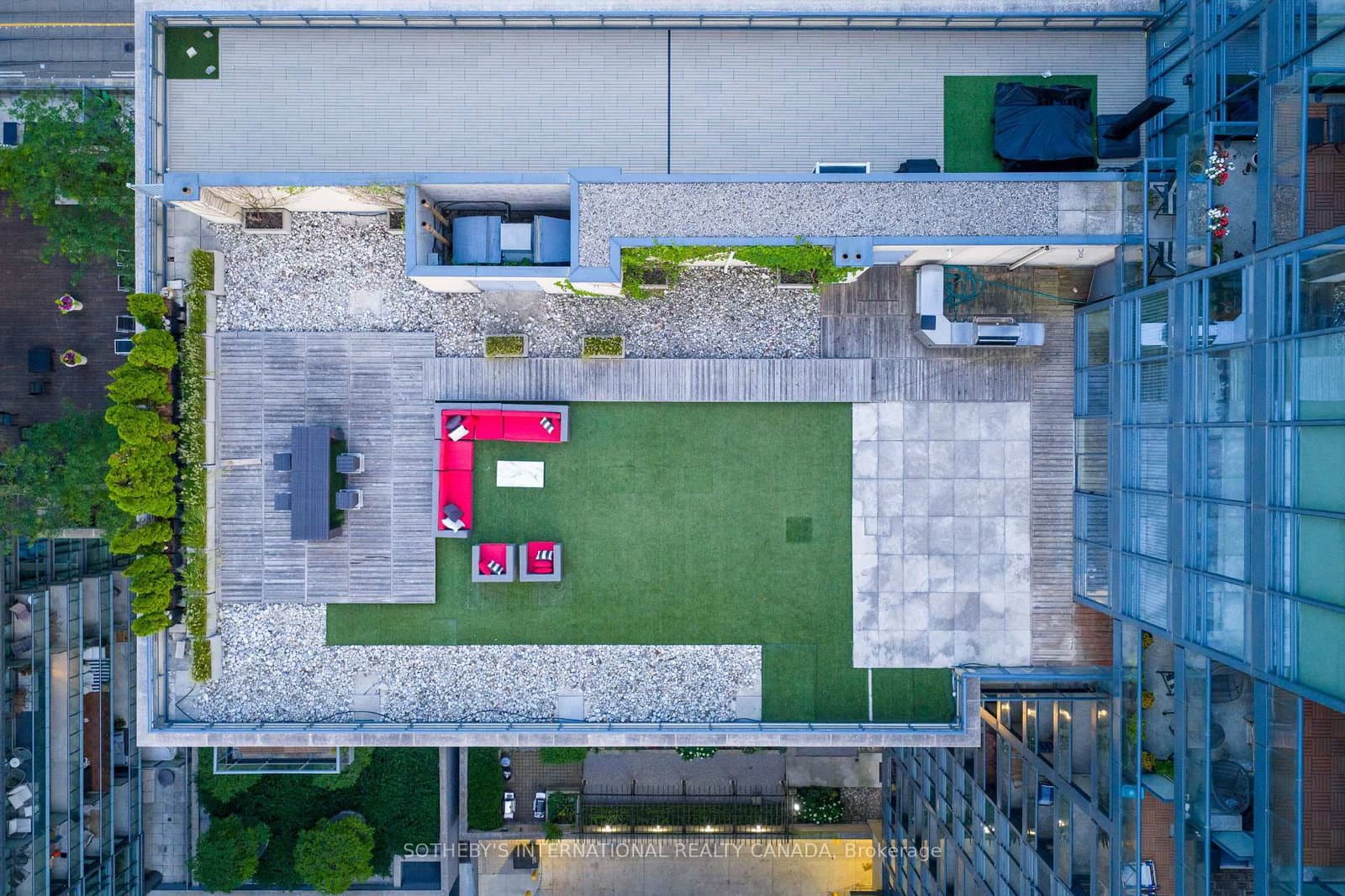 438 King Street W, Unit 1501 thumbnail 25