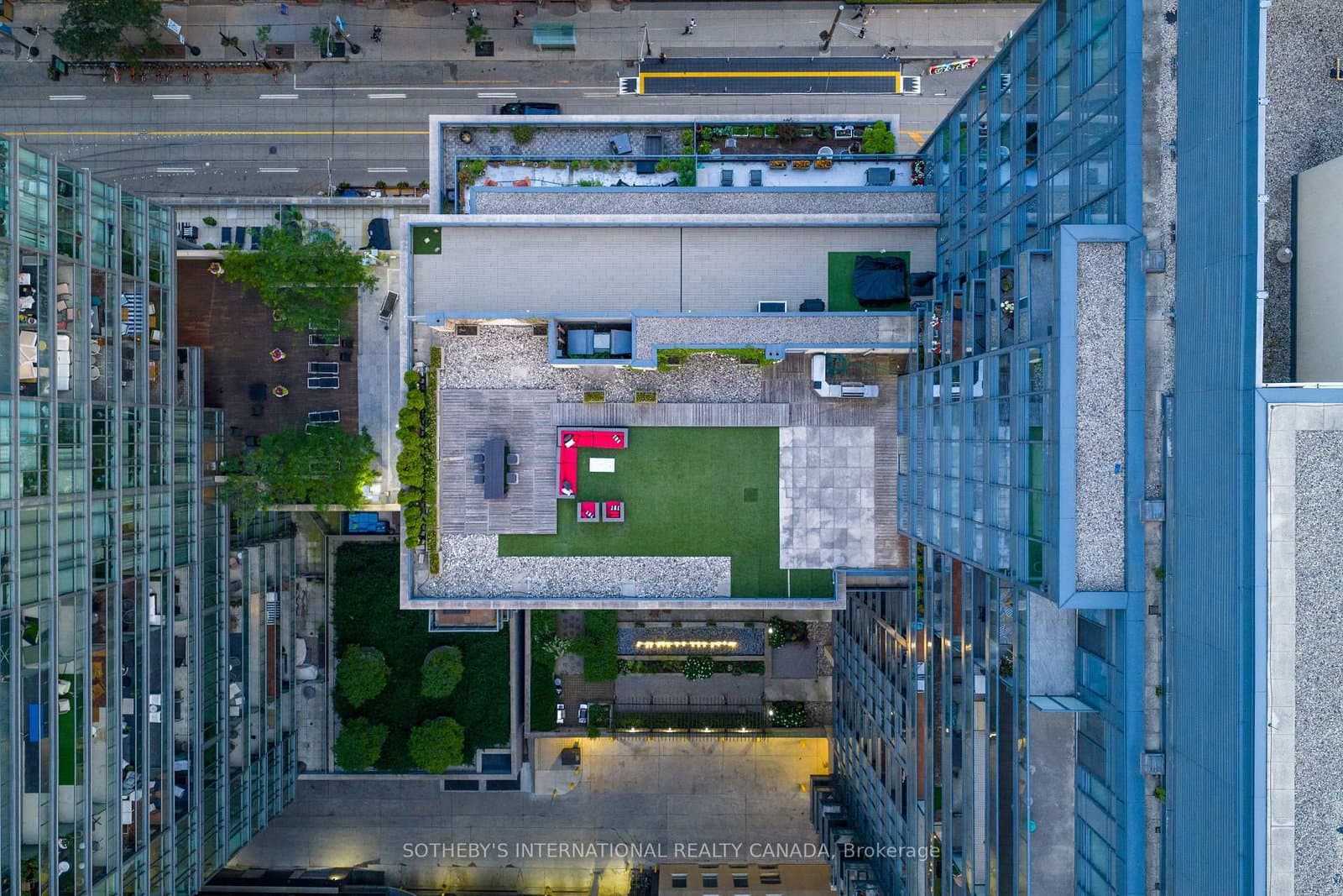438 King Street W, Unit 1501 thumbnail 26