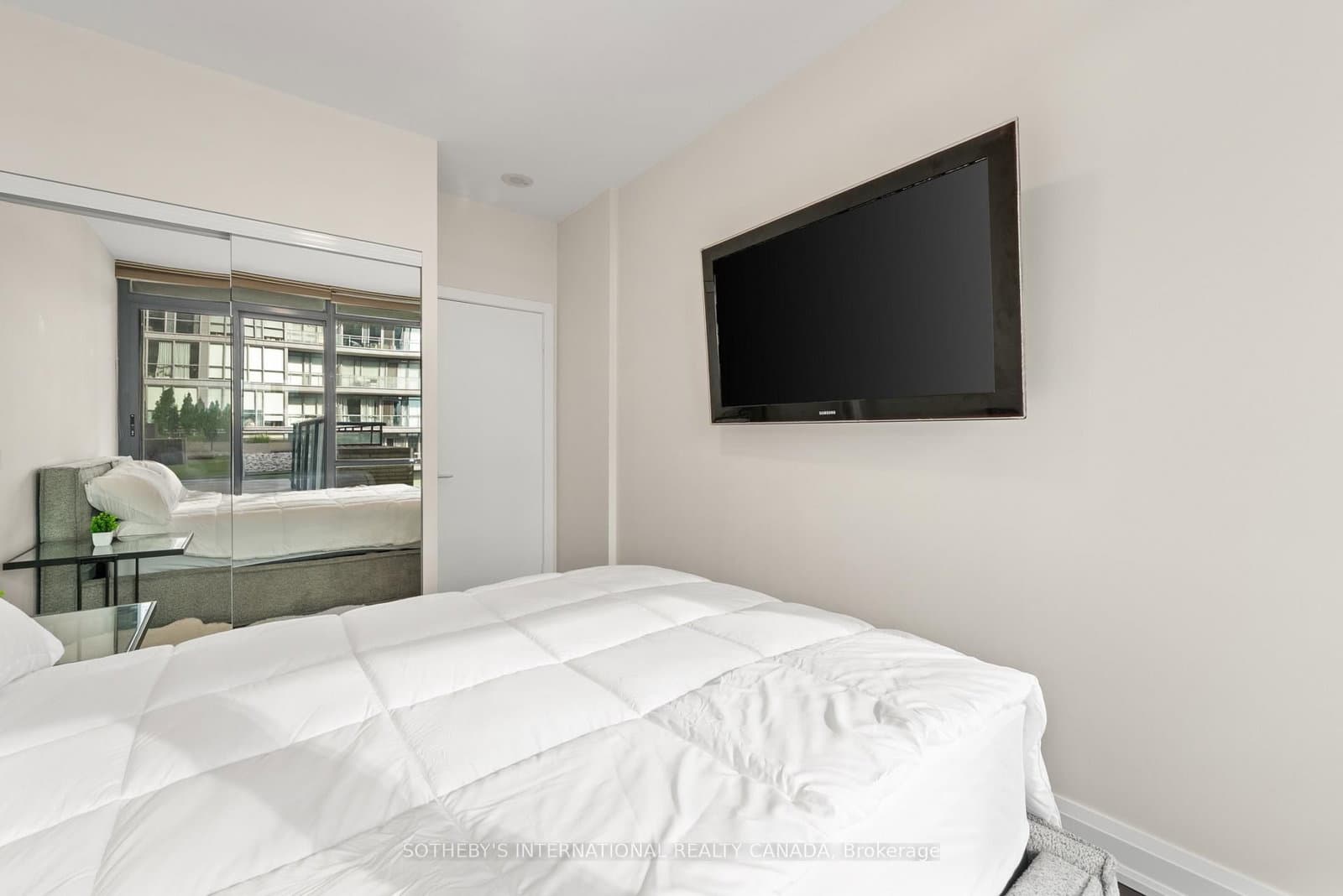 438 King Street W, Unit 1501 thumbnail 29
