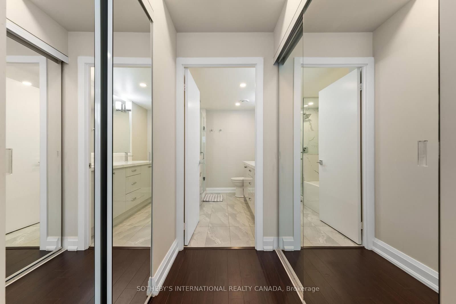 438 King Street W, Unit 1501 thumbnail 32