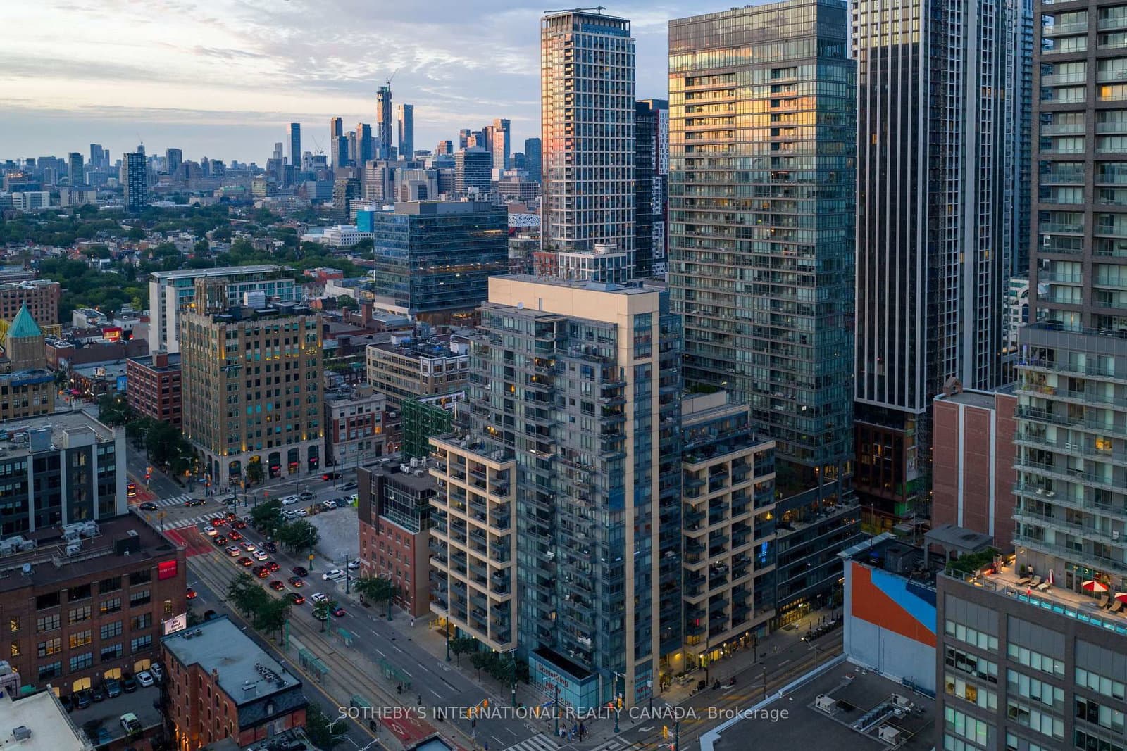 438 King Street W, Unit 1501 thumbnail 39