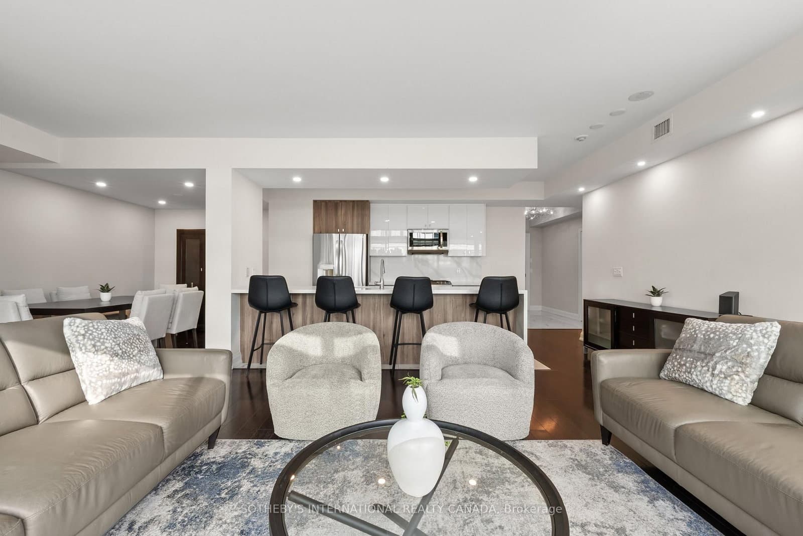 438 King Street W, Unit 1501 thumbnail 8