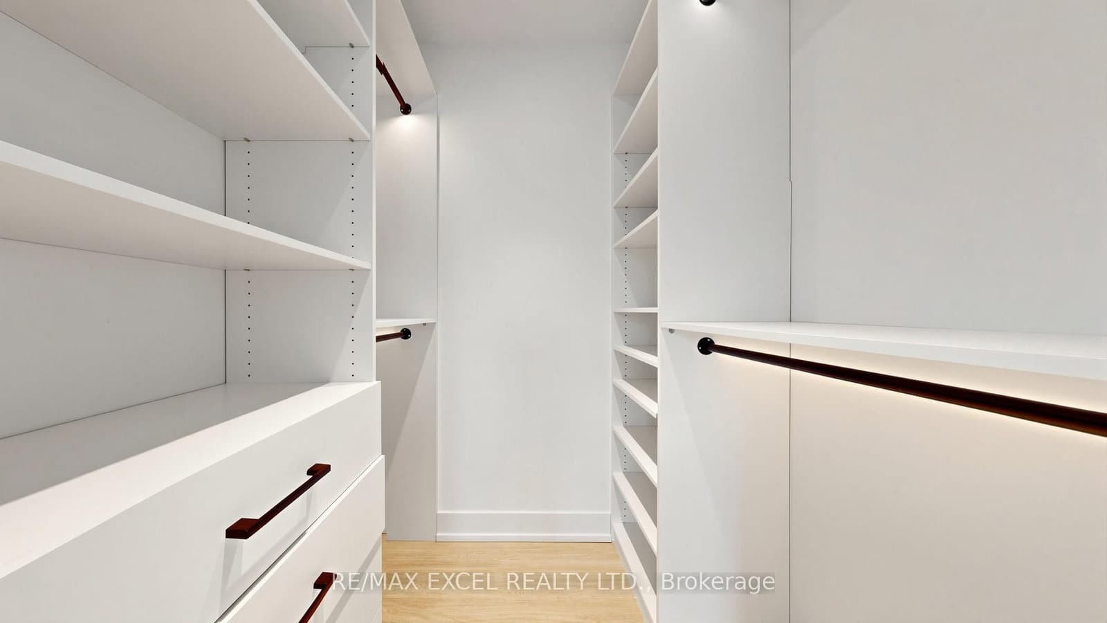 30 Inn on the park Drive, Unit 3010 thumbnail 21