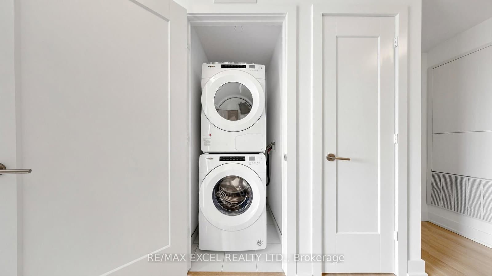 30 Inn on the park Drive, Unit 3010 thumbnail 30