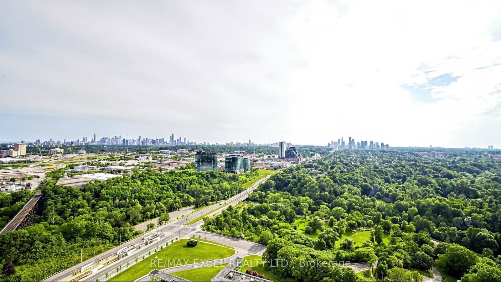 30 Inn on the park Drive, Unit 3010 thumbnail 32