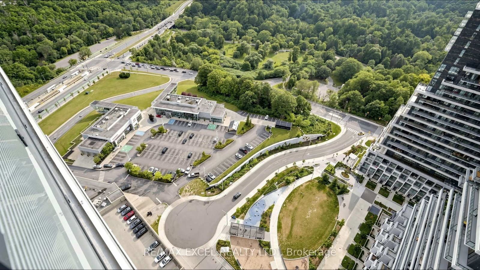 30 Inn on the park Drive, Unit 3010 thumbnail 34
