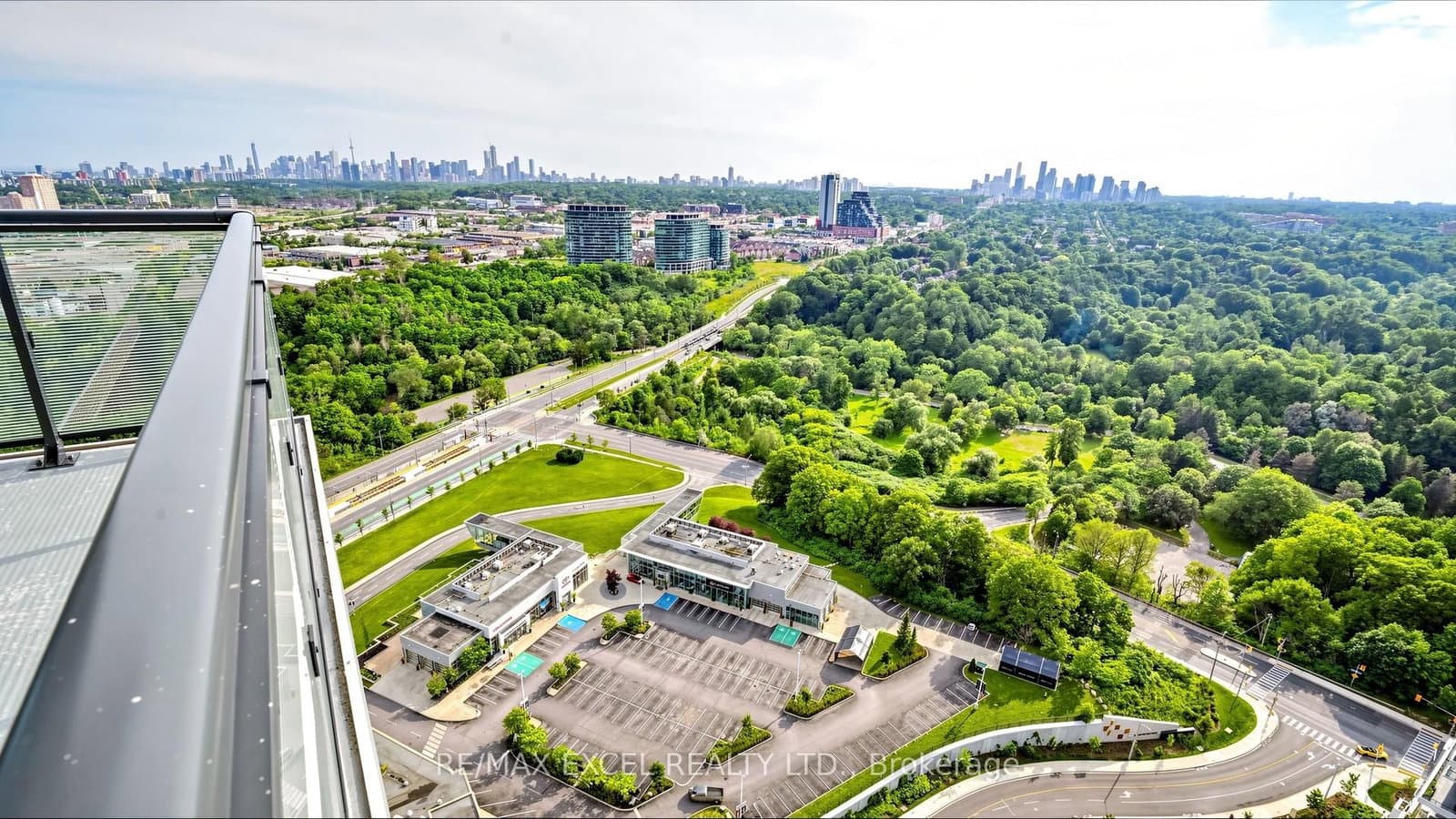 30 Inn on the park Drive, Unit 3010 thumbnail 35