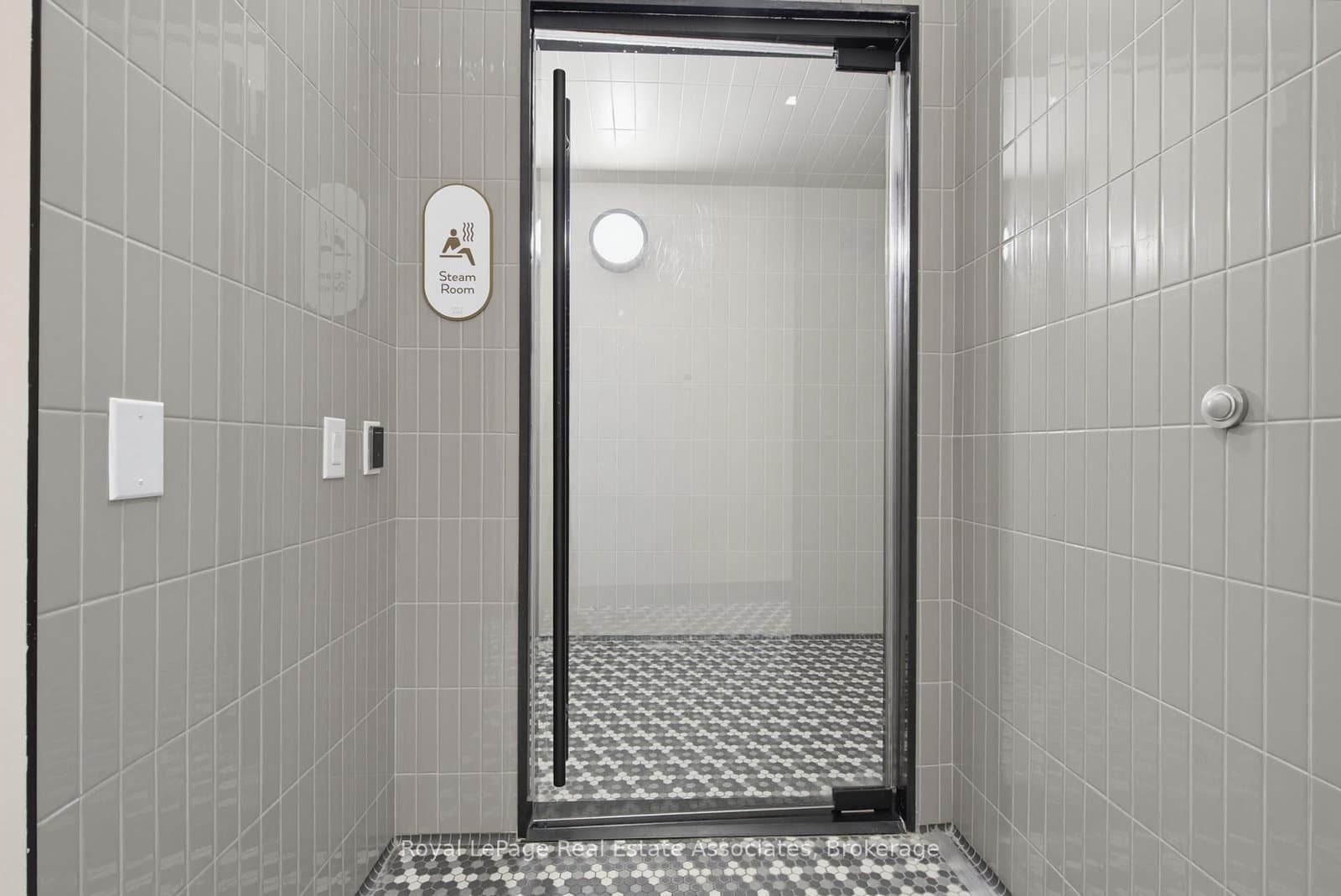 8 Widmer Street, Unit 2403 thumbnail 19