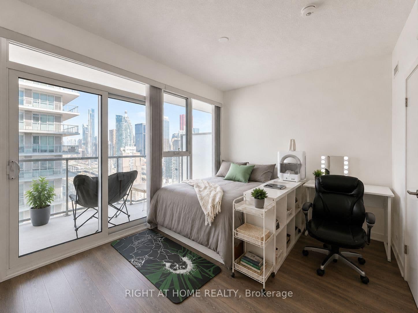 20 Richardson Street, Unit 3106 - Image 1