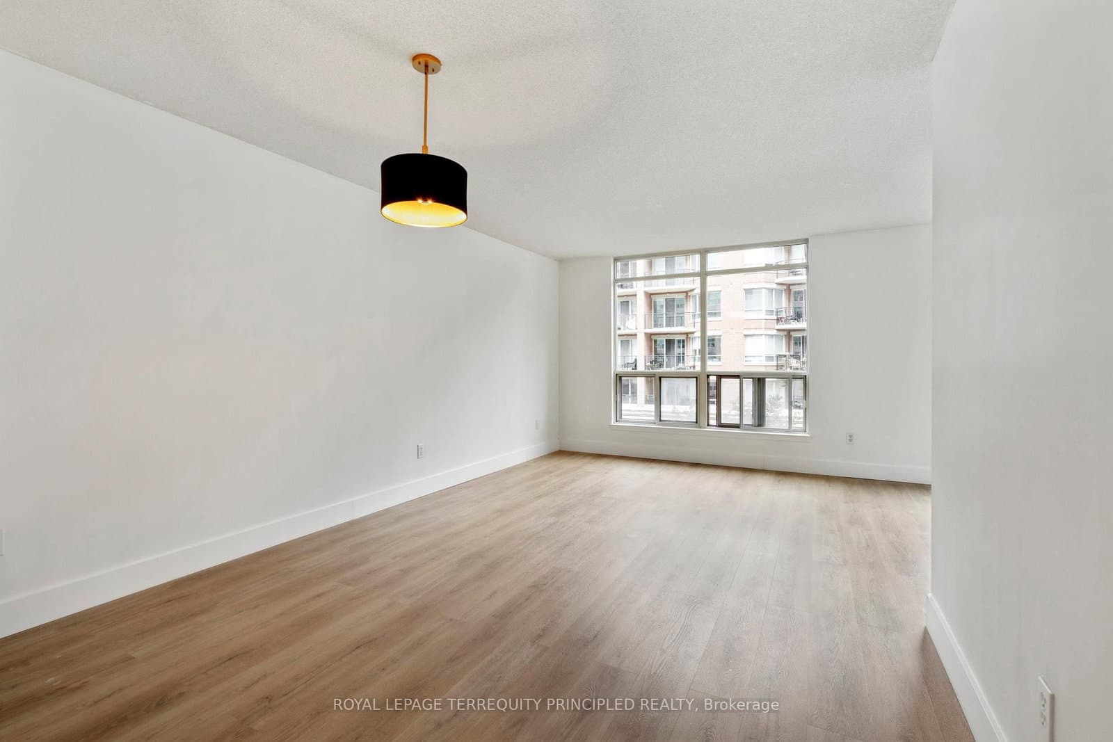 942 Yonge Street, Unit 418 thumbnail 11
