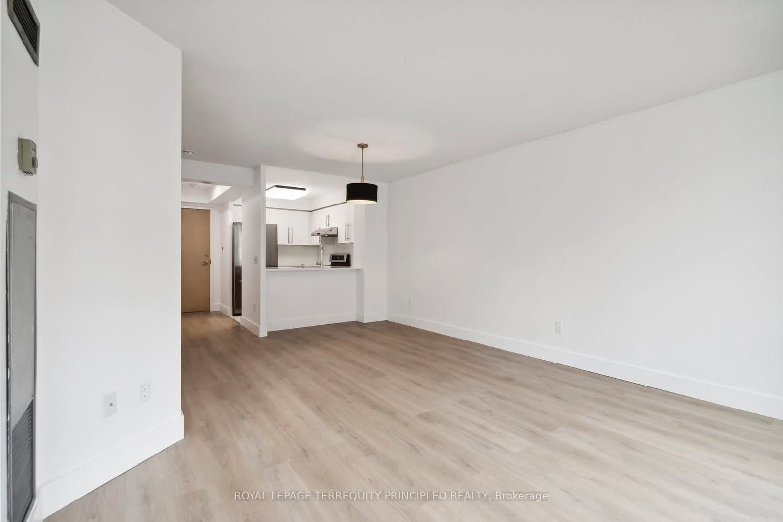 942 Yonge Street, Unit 418 thumbnail 17