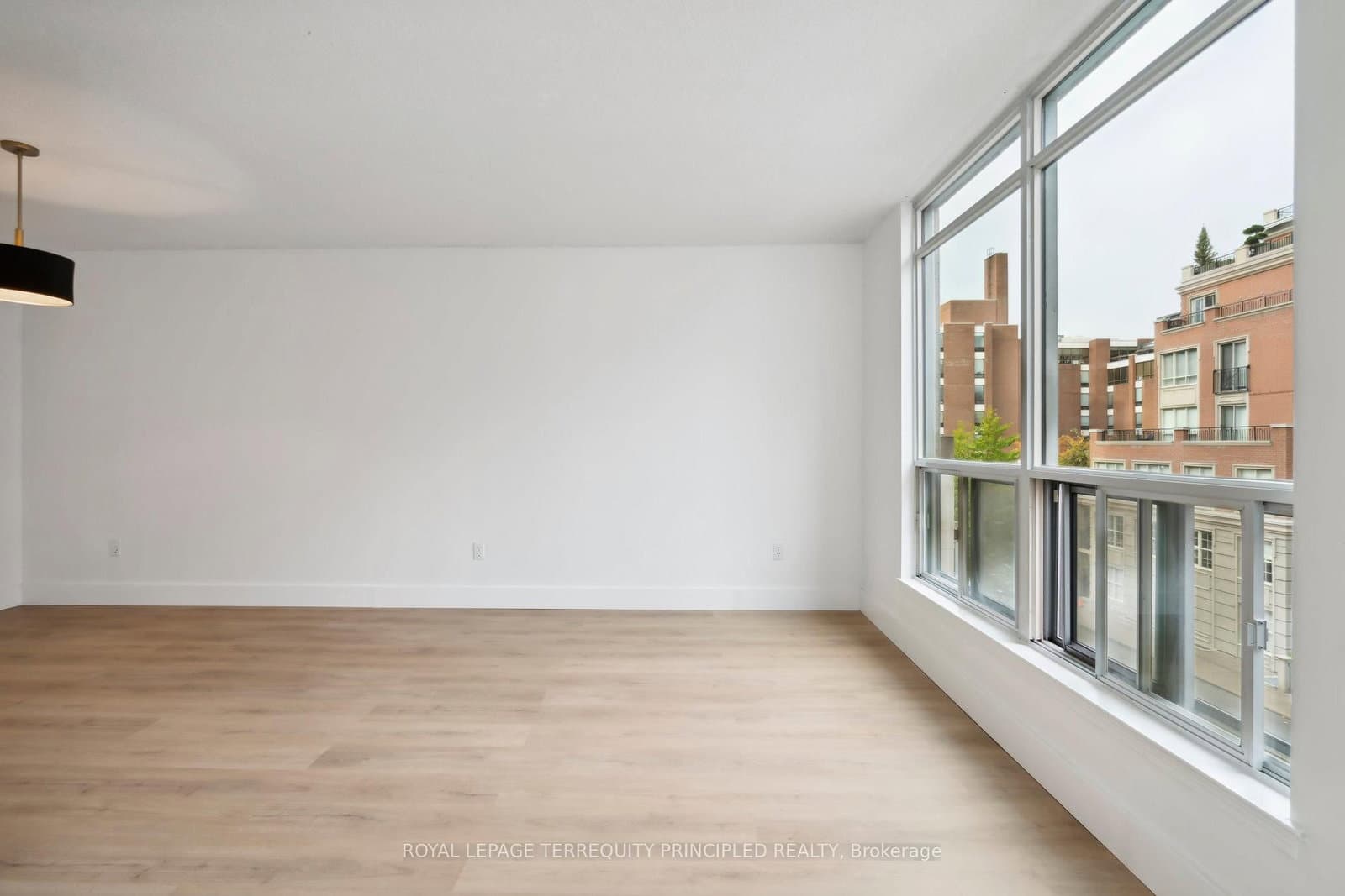 942 Yonge Street, Unit 418 thumbnail 18