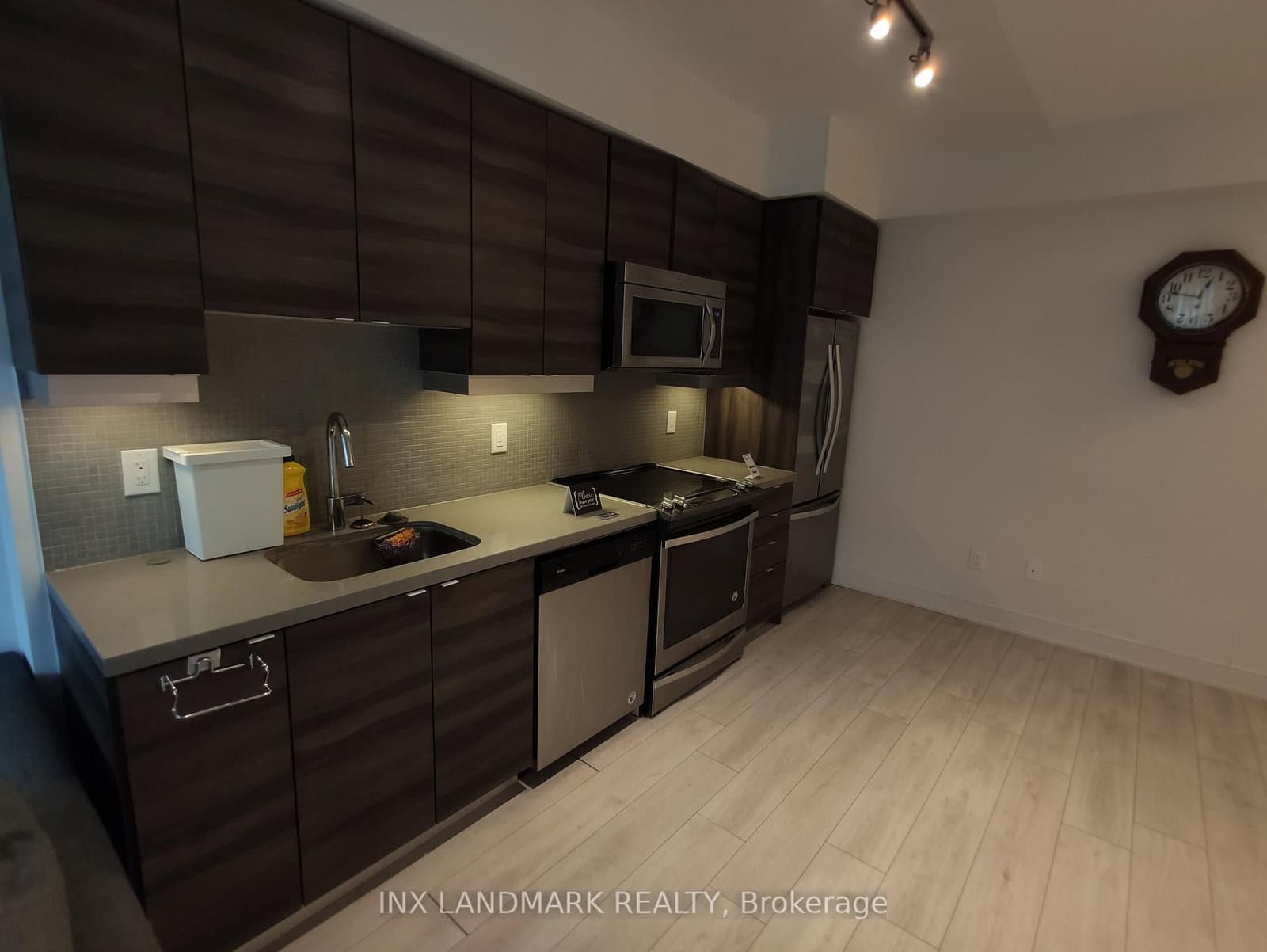 525 Adelaide Street W, Unit Lph31 thumbnail 15