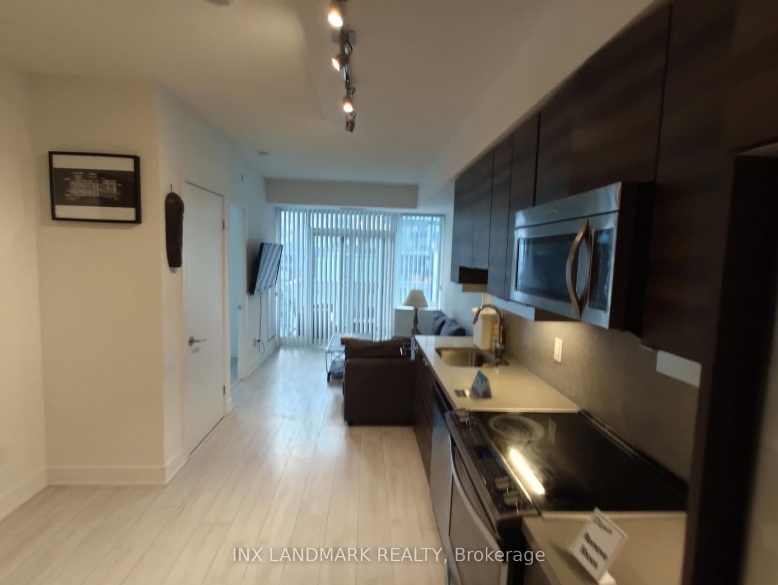 525 Adelaide Street W, Unit Lph31 thumbnail 18