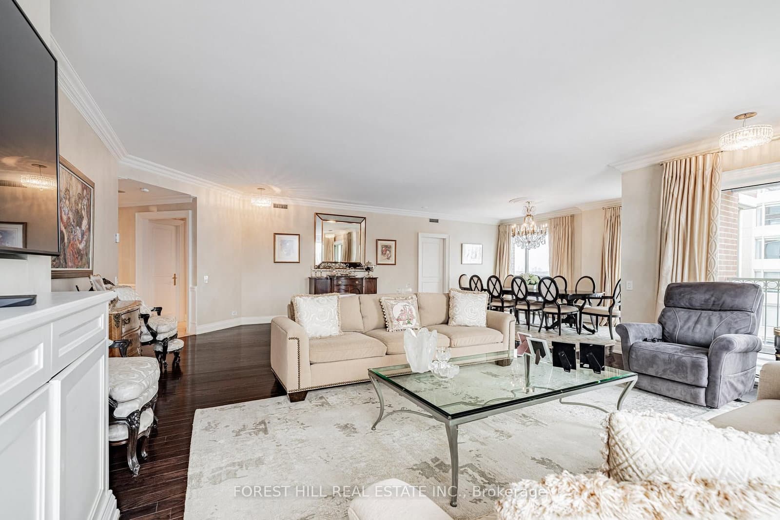 38 Avenue Road, Unit 2002 thumbnail 14