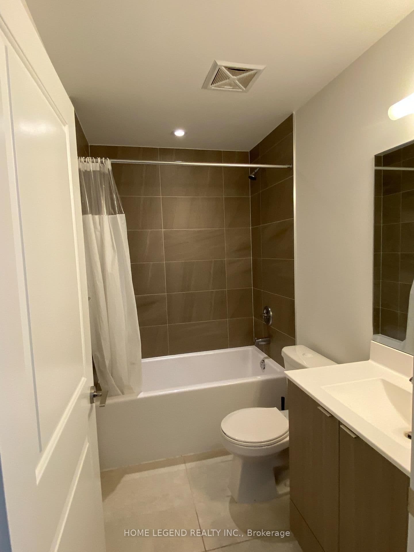 60 Ann O'reilly Road N, Unit 366 thumbnail 8
