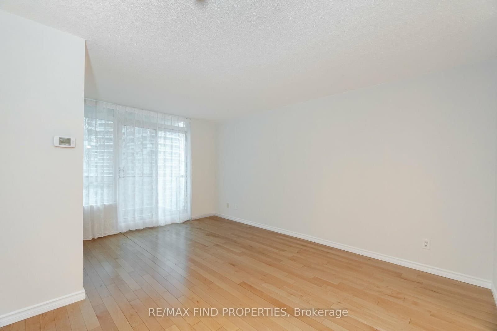 12 Yonge Street, Unit 1505 thumbnail 13