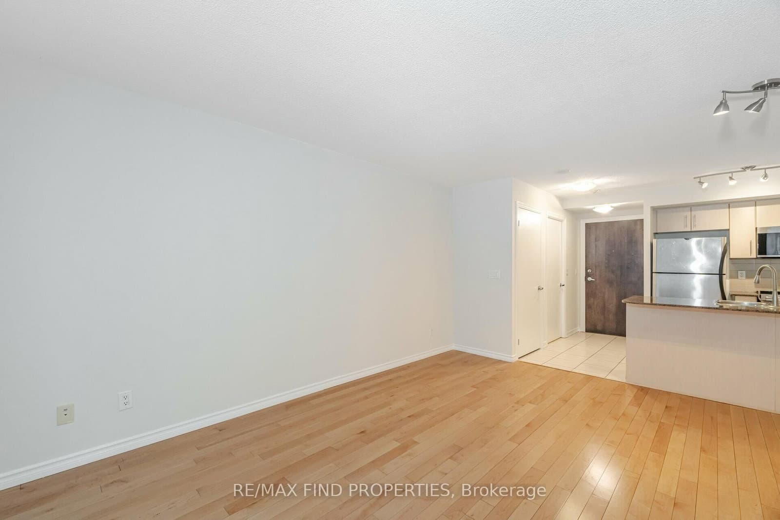 12 Yonge Street, Unit 1505 thumbnail 14