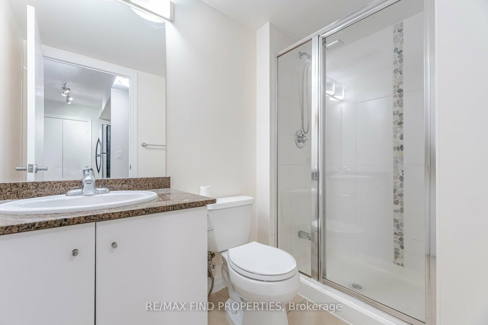 12 Yonge Street, Unit 1505 thumbnail 23