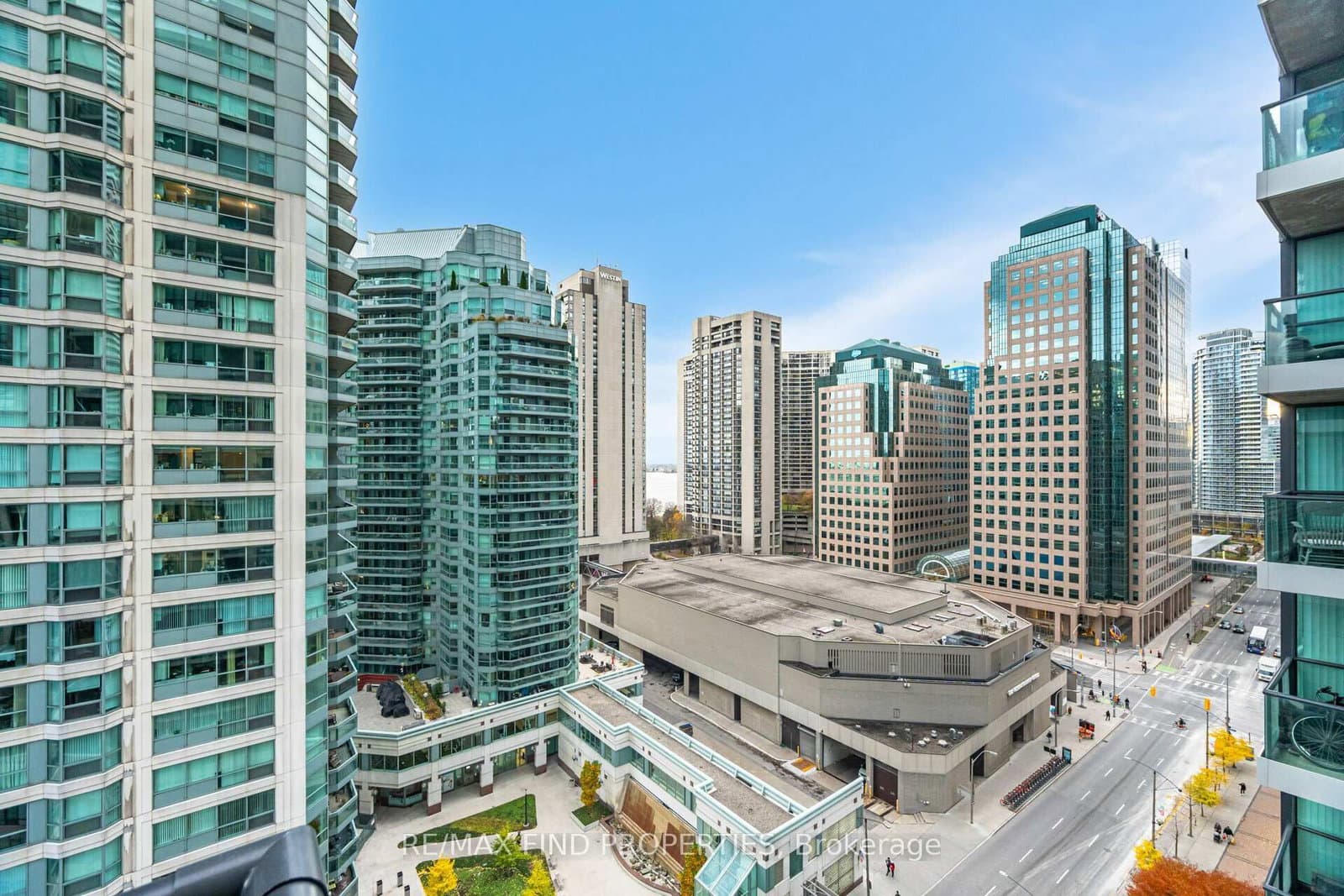 12 Yonge Street, Unit 1505 thumbnail 26