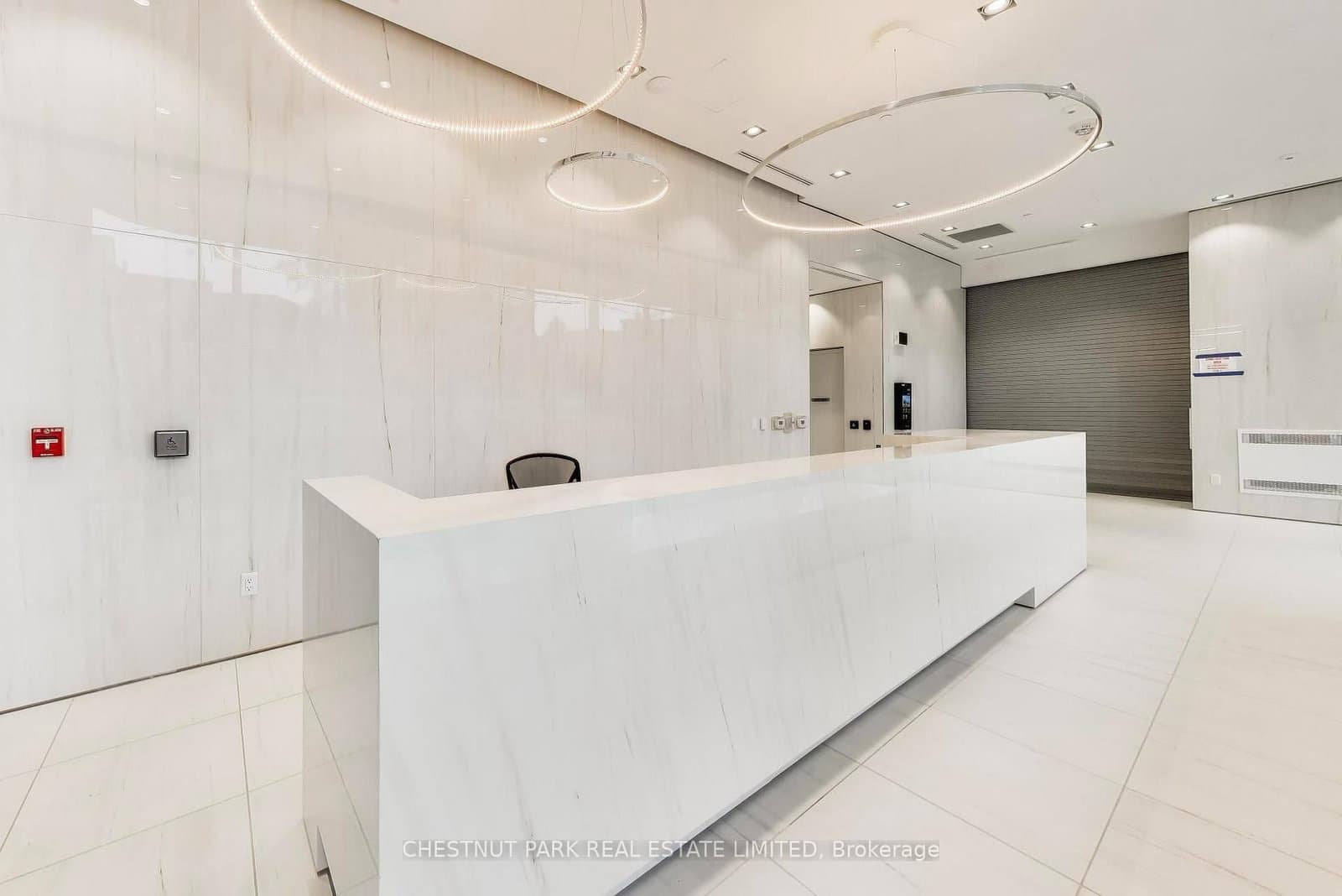 328 Dupont Street, Unit 901 thumbnail 19