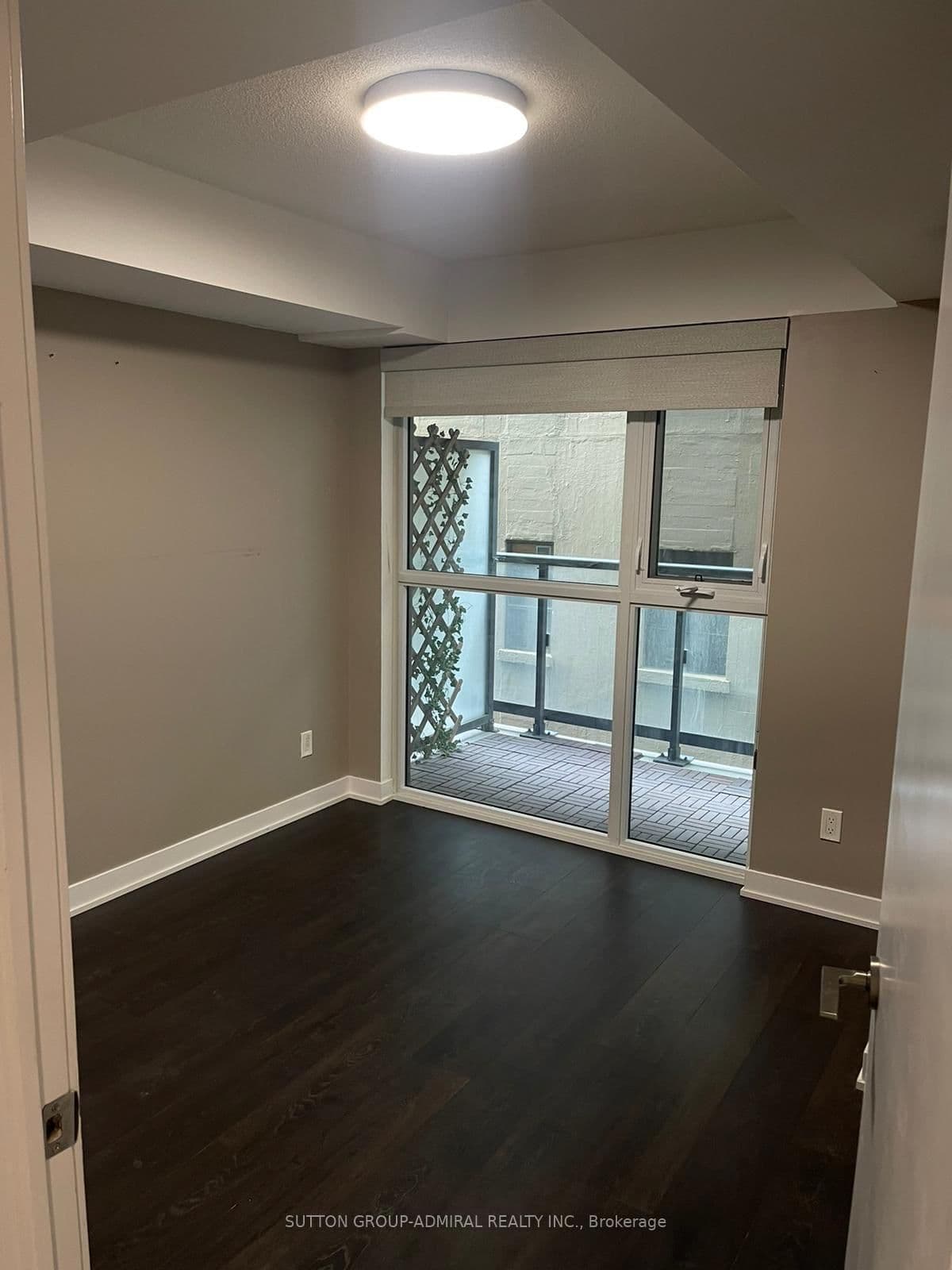 87 Peter Street, Unit 812 thumbnail 3
