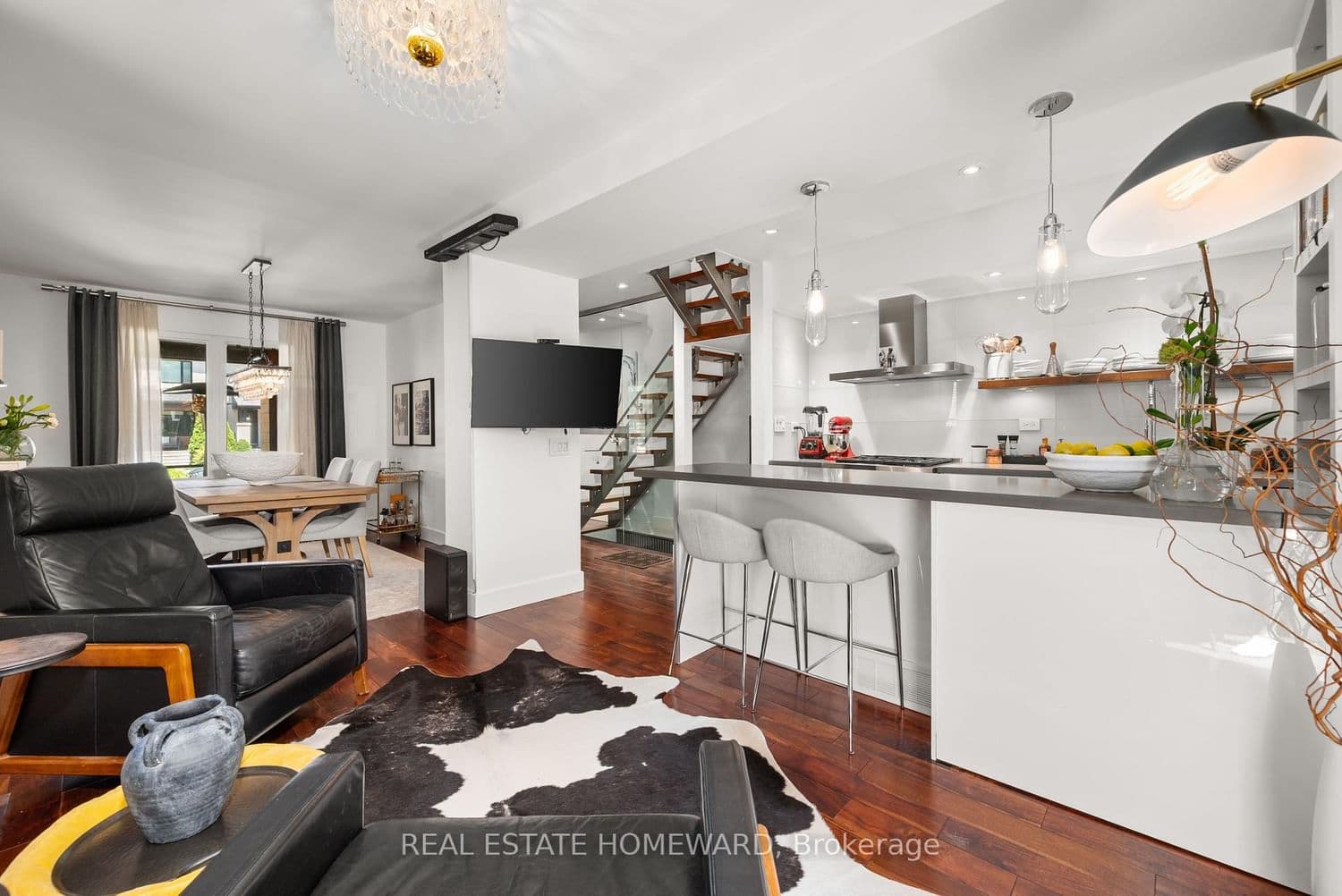 157 Ranleigh Avenue thumbnail 12