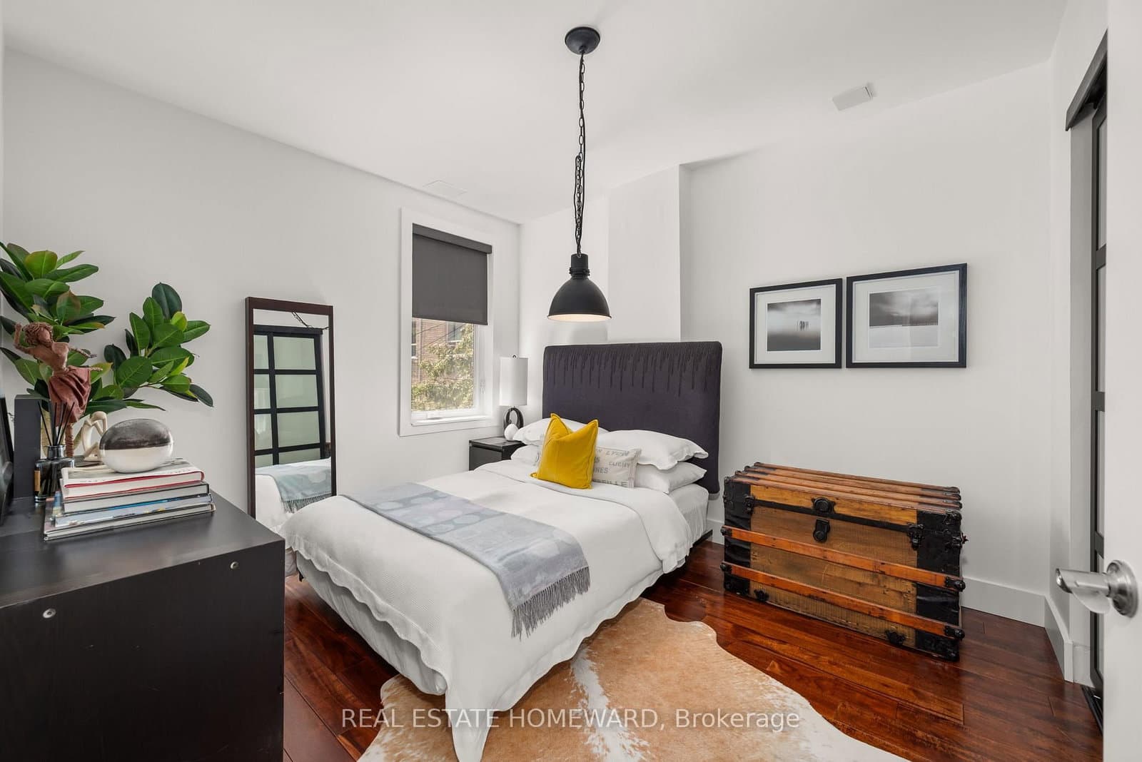 157 Ranleigh Avenue thumbnail 23