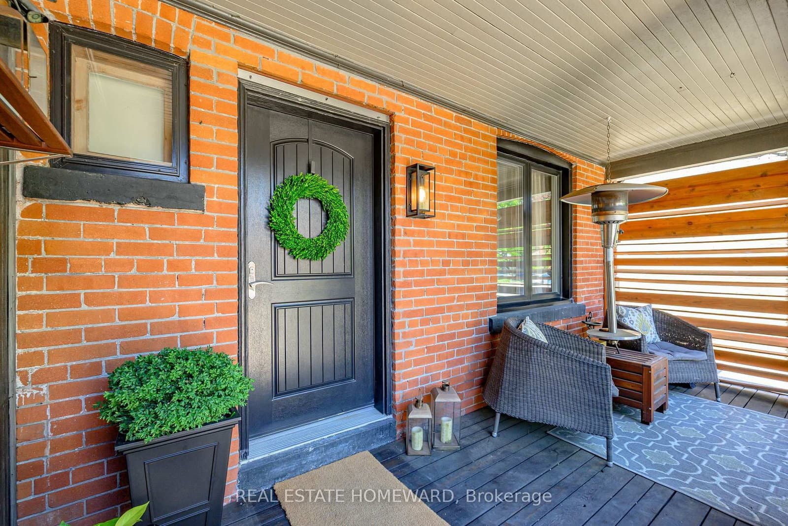 157 Ranleigh Avenue thumbnail 3