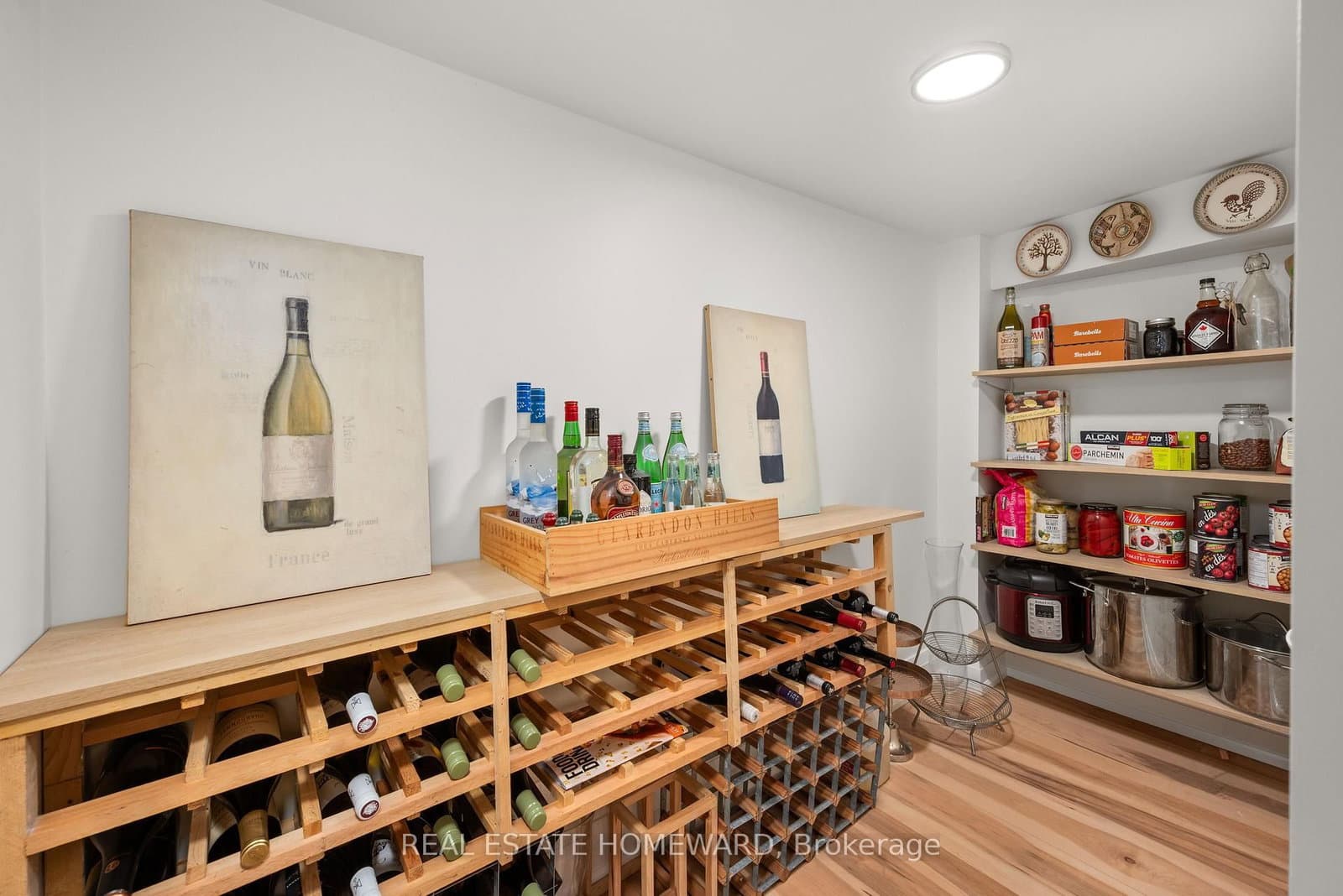 157 Ranleigh Avenue thumbnail 40