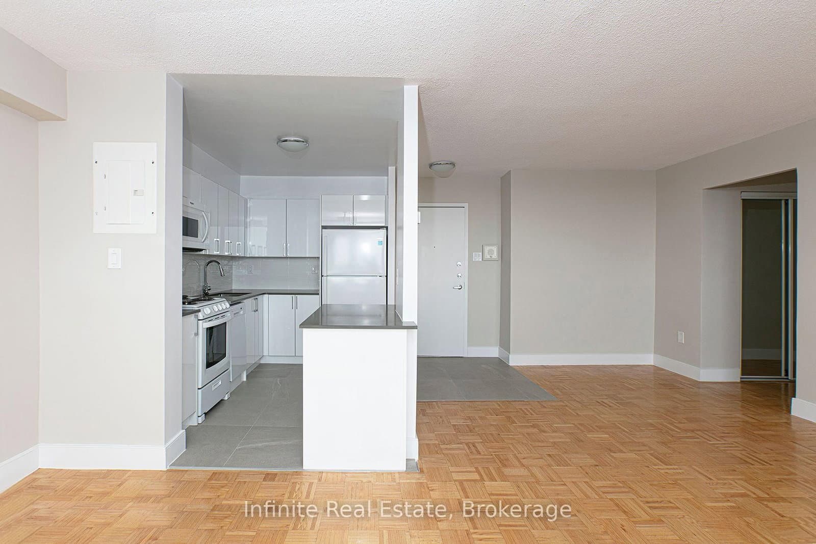 666 Spadina Avenue, Unit 403 thumbnail 5