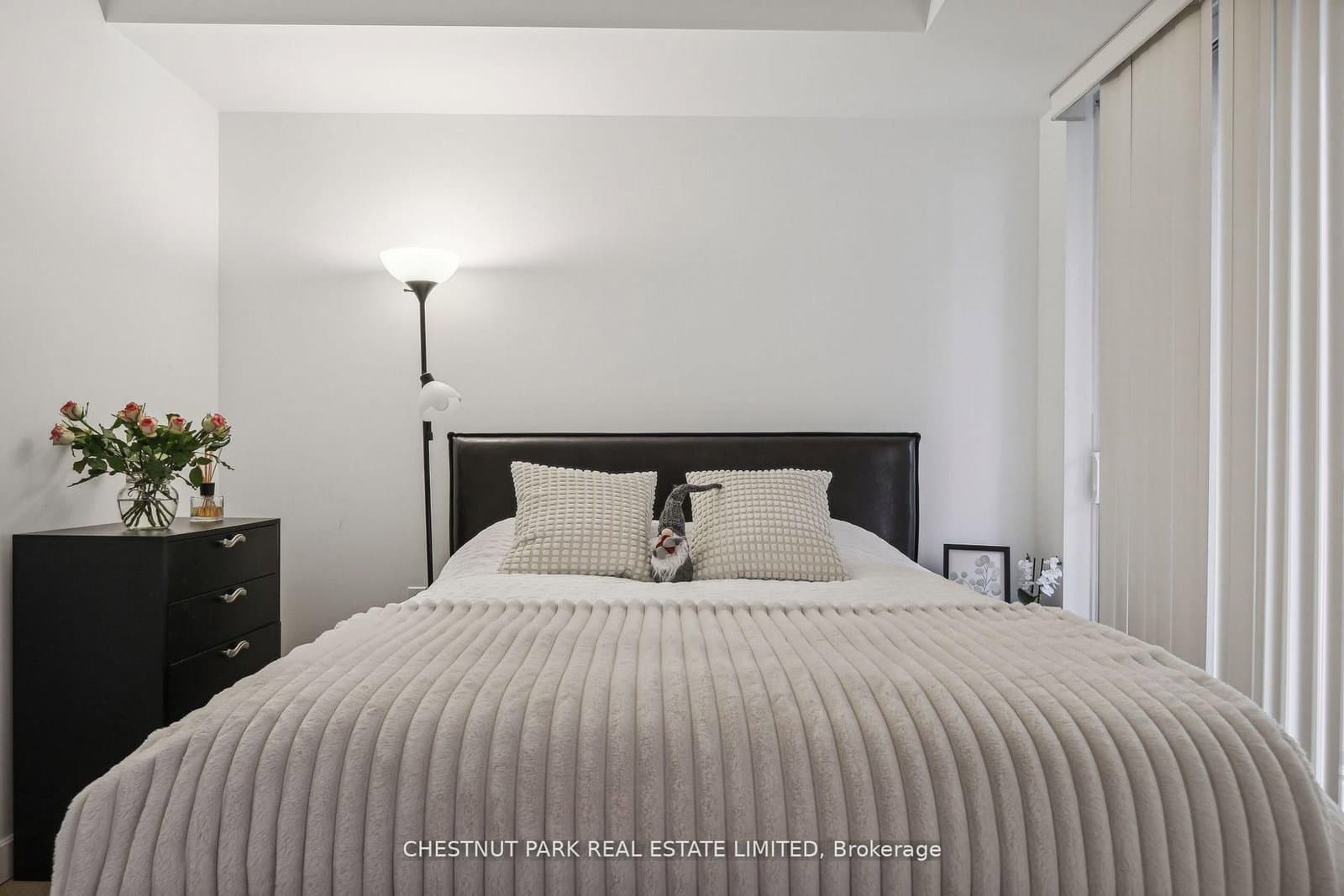 85 Bloor Street E, Unit 1014 thumbnail 10