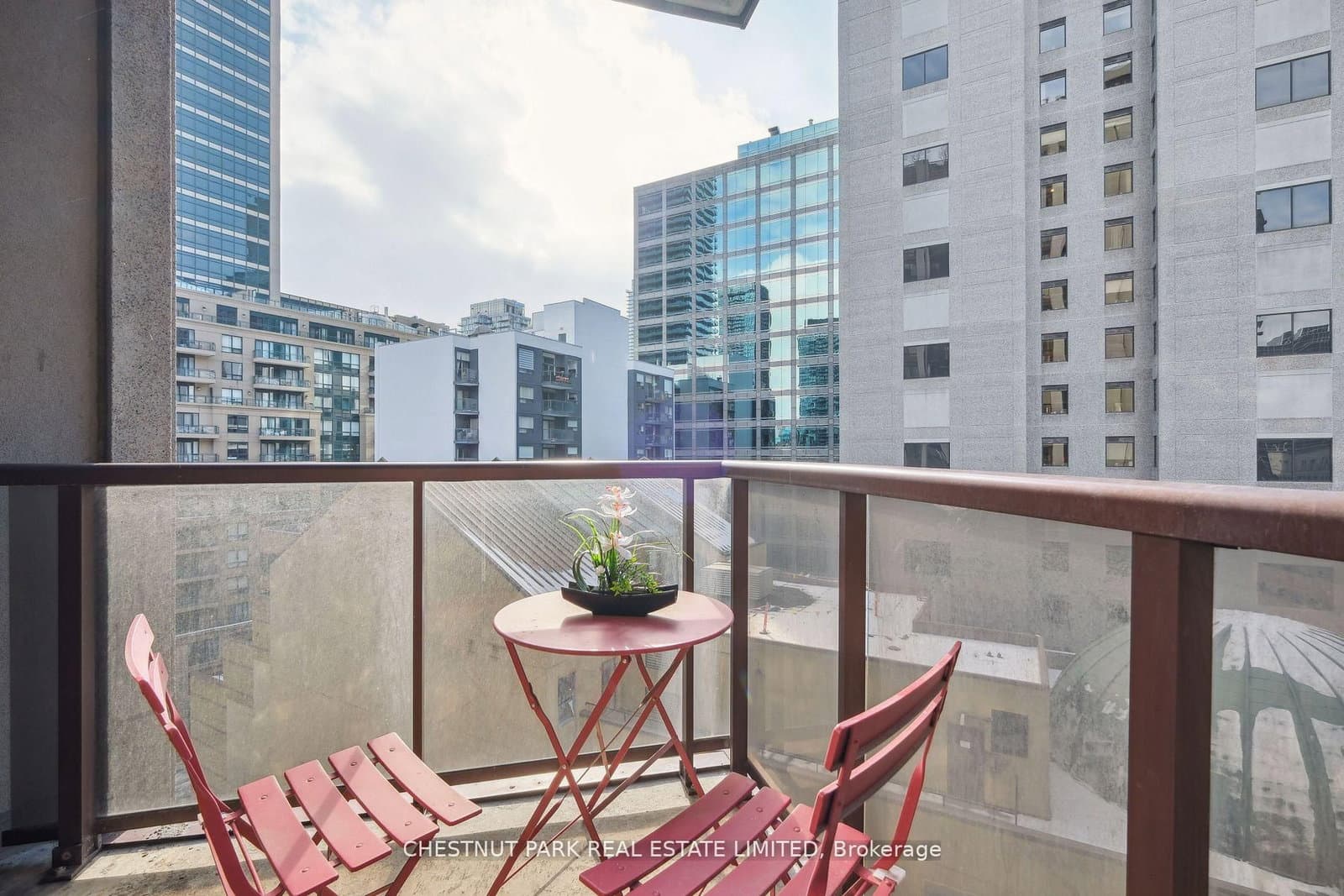 85 Bloor Street E, Unit 1014 thumbnail 15