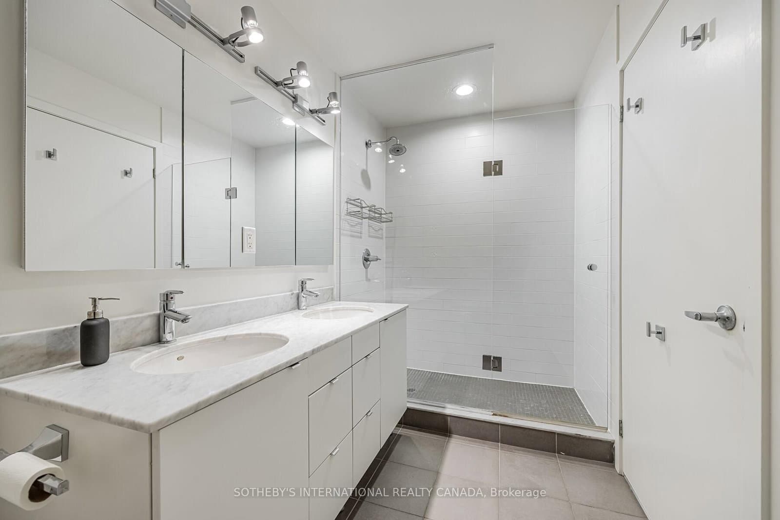 33 Lombard Street, Unit 4301 thumbnail 20