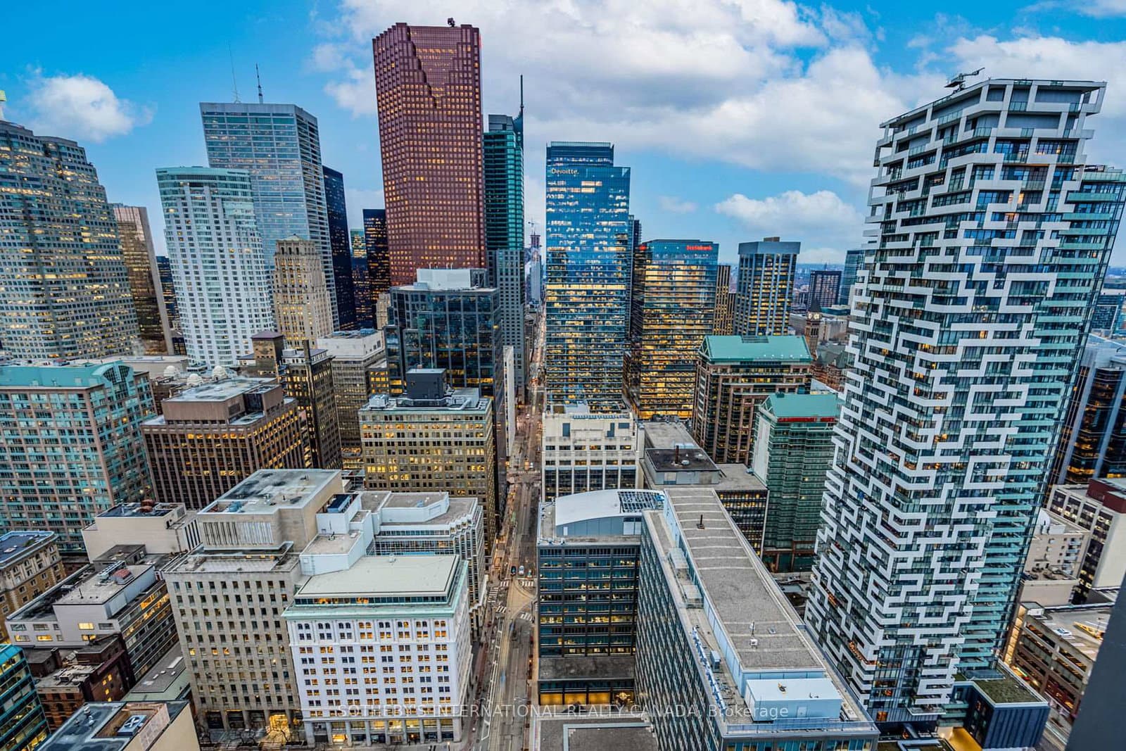 33 Lombard Street, Unit 4301 thumbnail 29