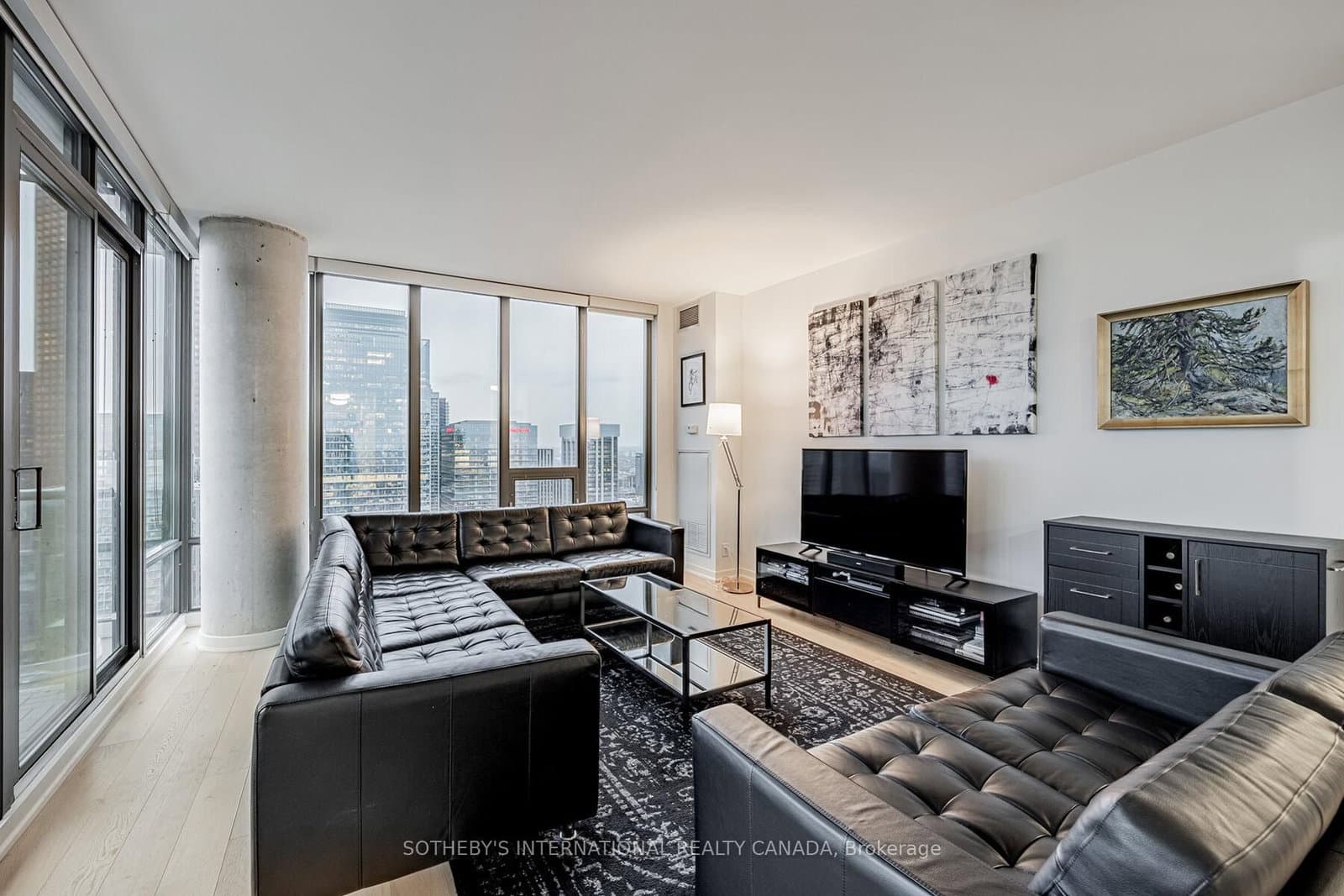 33 Lombard Street, Unit 4301 thumbnail 5