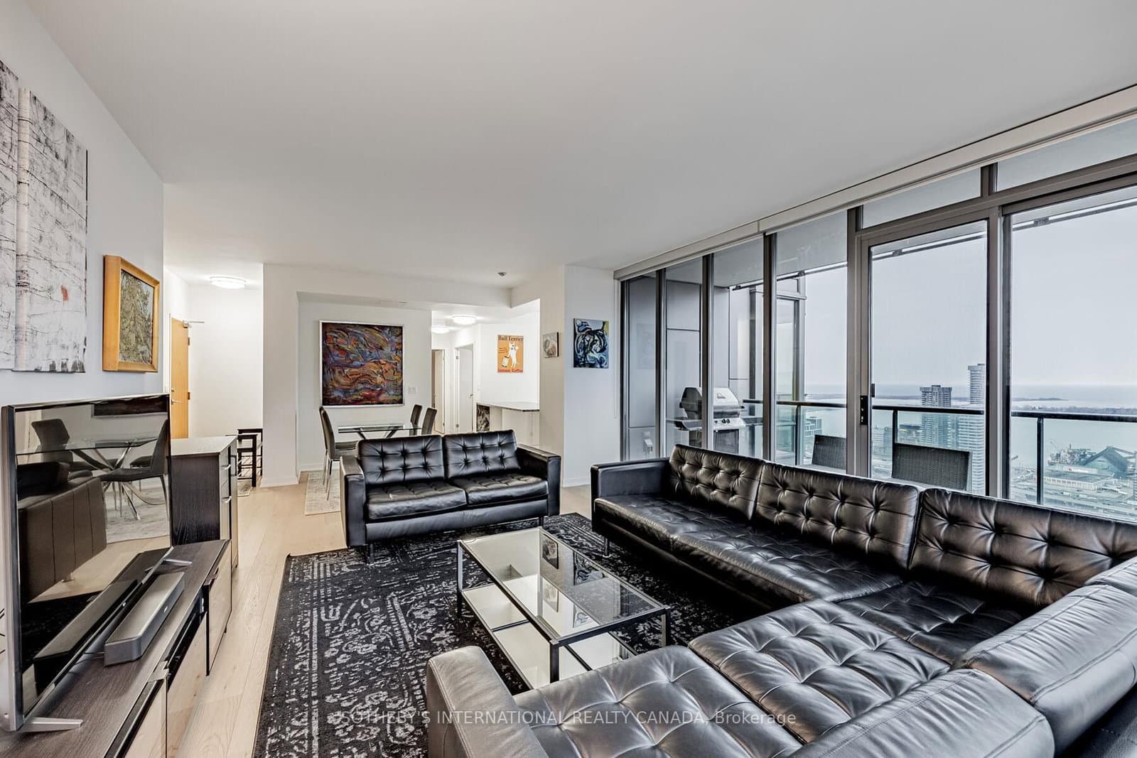 33 Lombard Street, Unit 4301 thumbnail 8