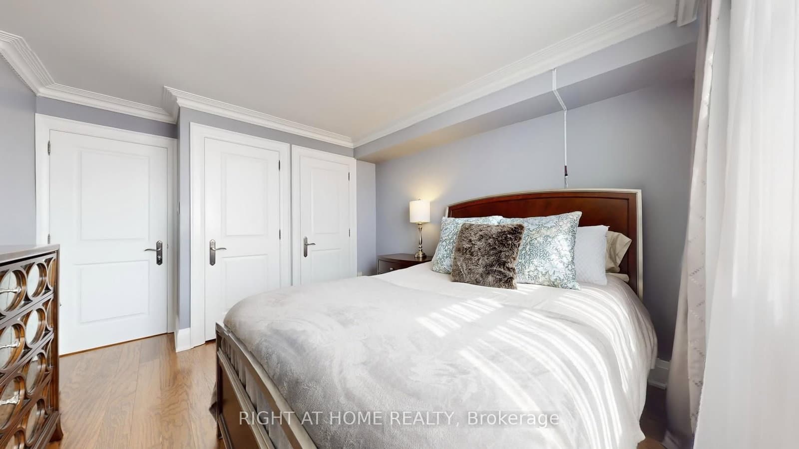 100 Antibes Drive, Unit 2805 thumbnail 31