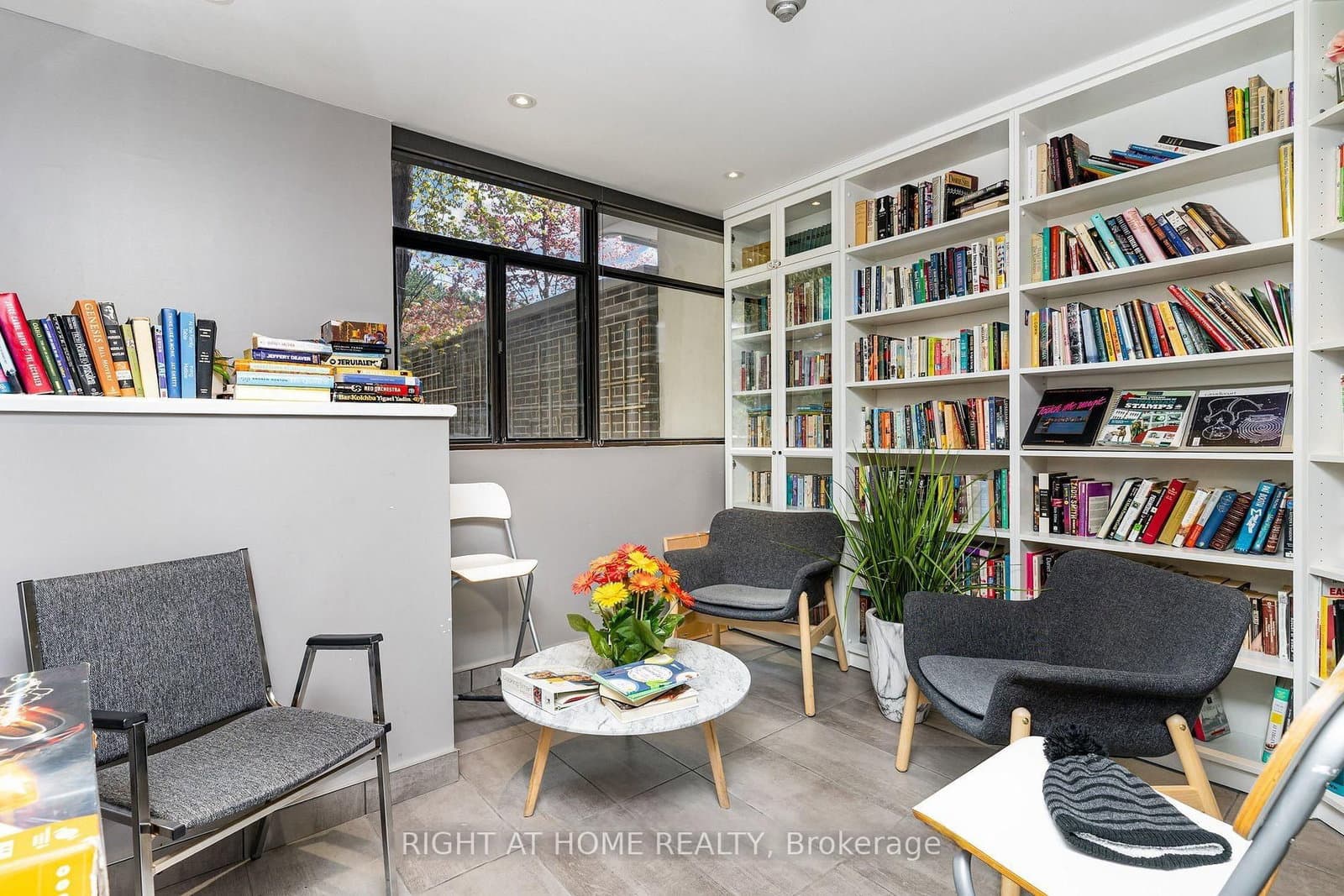 100 Antibes Drive, Unit 2805 thumbnail 42