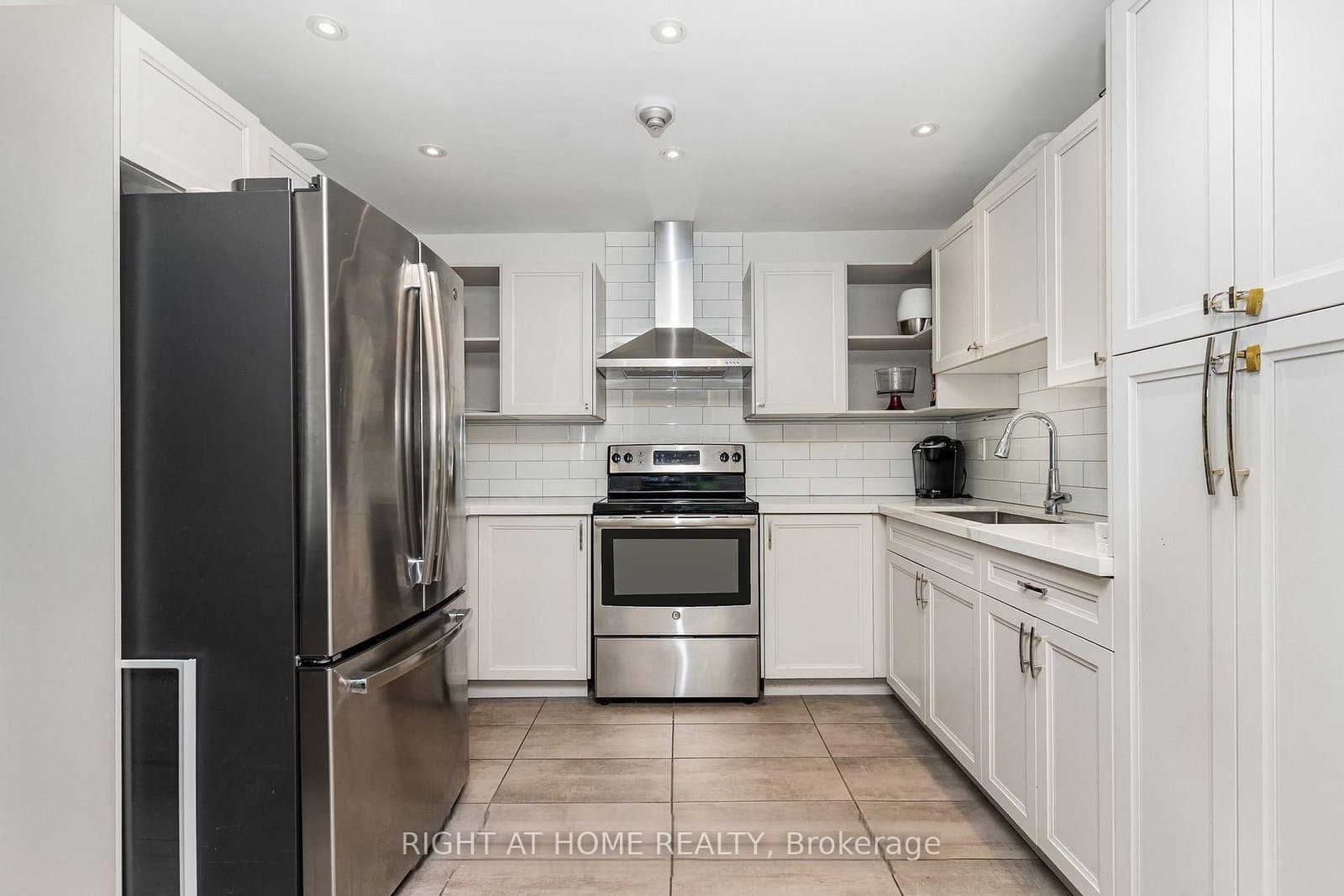 100 Antibes Drive, Unit 2805 thumbnail 43