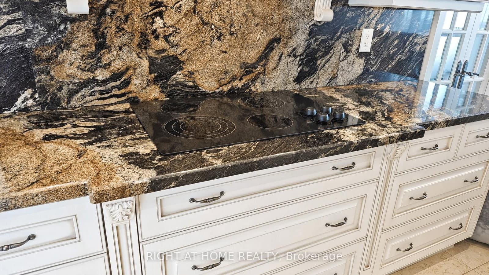 100 Antibes Drive, Unit 2805 thumbnail 9