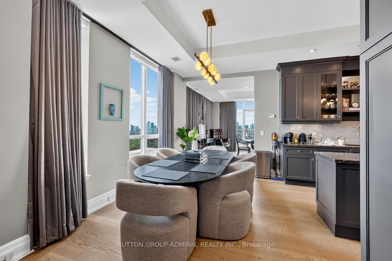 155 St Clair Avenue W, Unit 1801 thumbnail 13