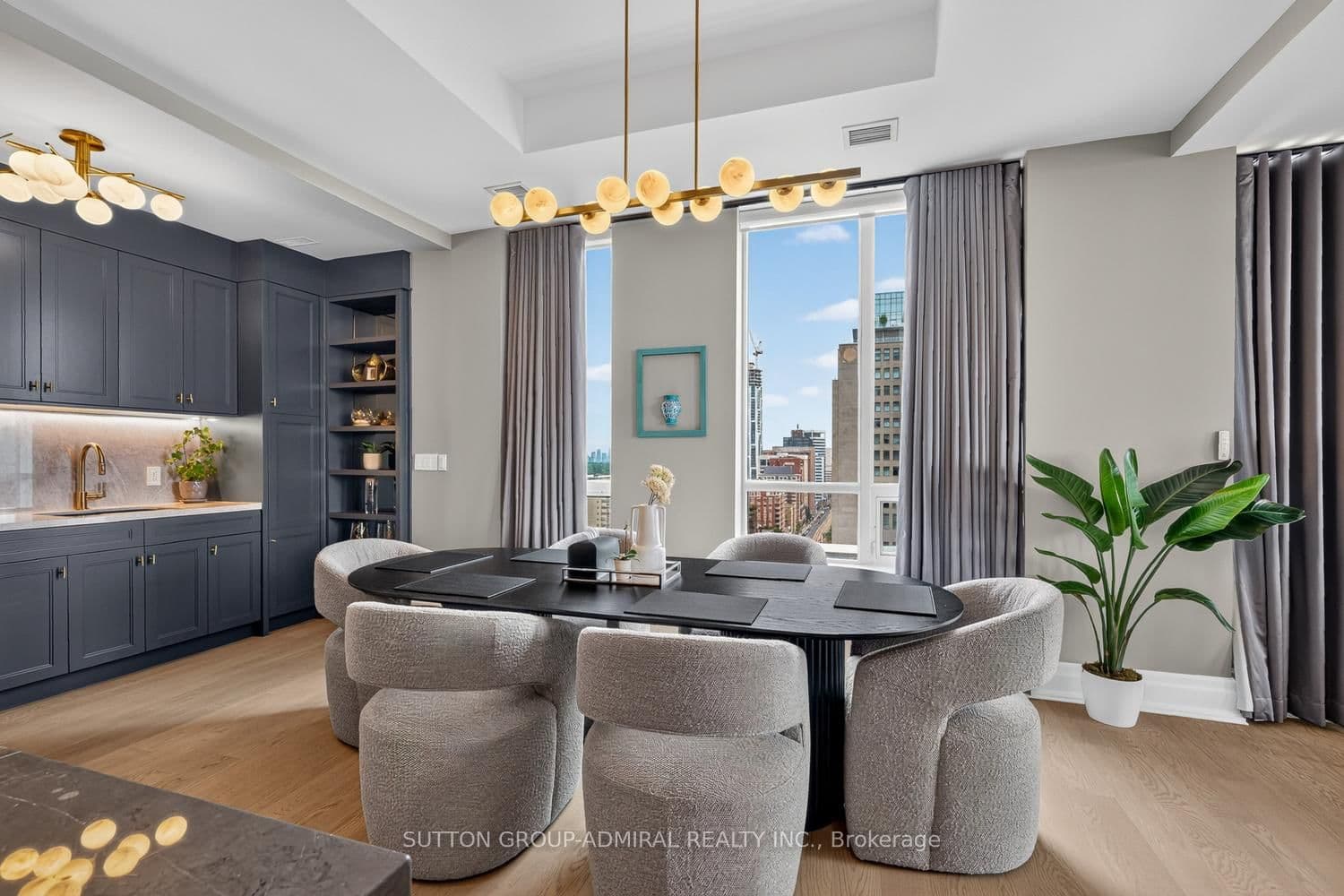 155 St Clair Avenue W, Unit 1801 thumbnail 16