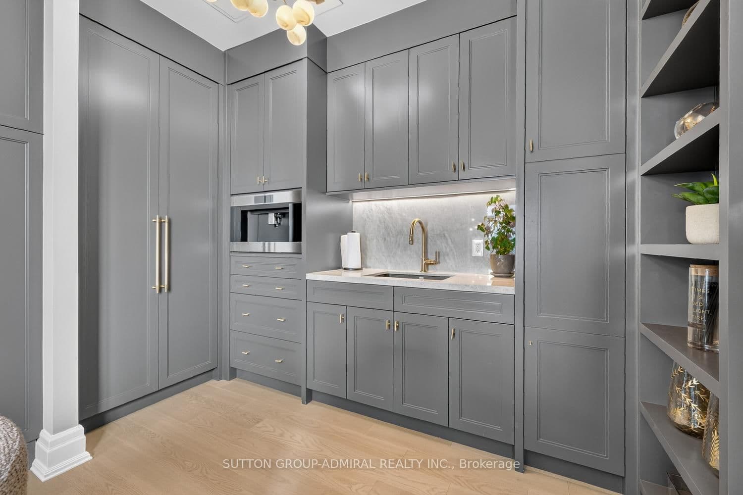 155 St Clair Avenue W, Unit 1801 thumbnail 20