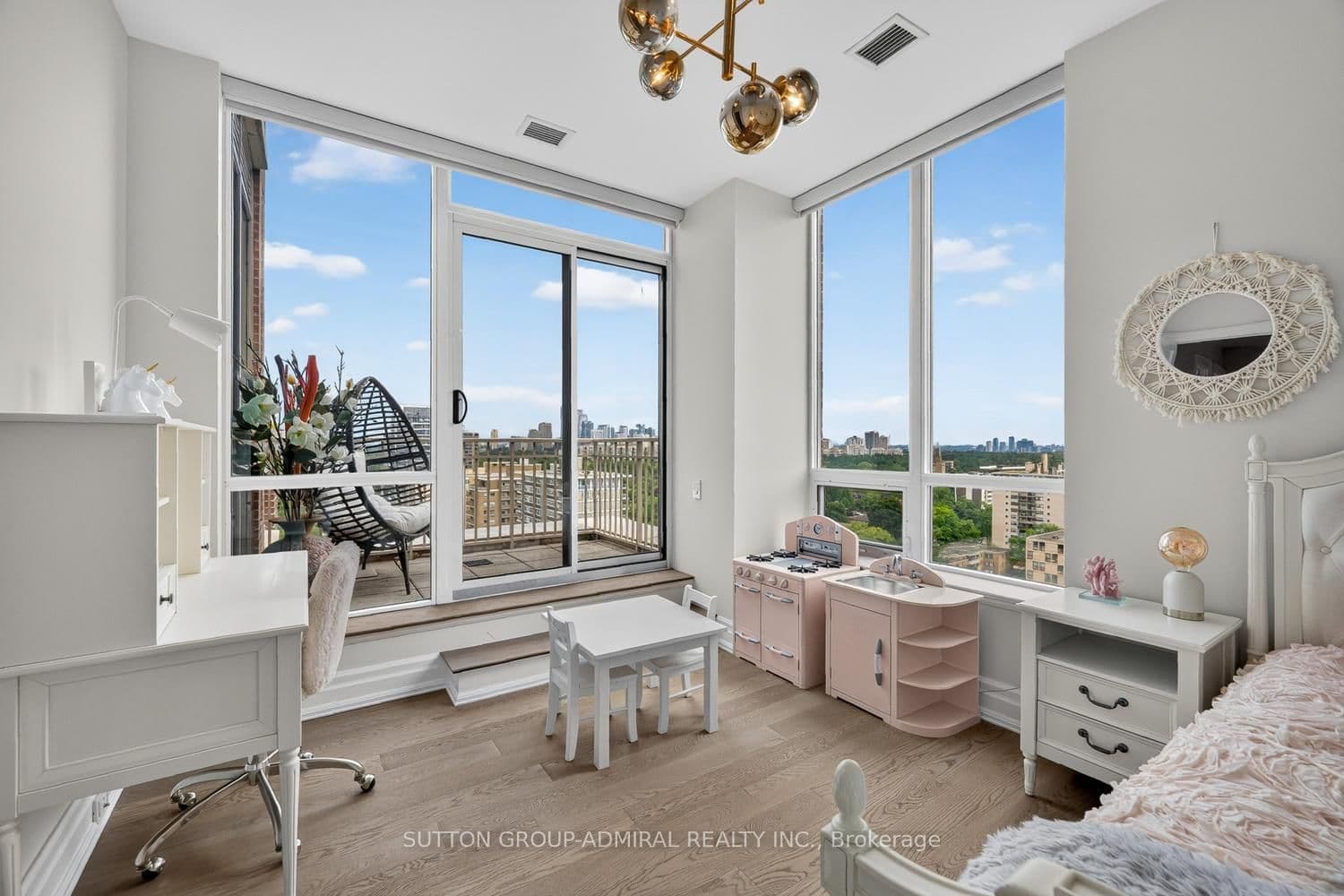 155 St Clair Avenue W, Unit 1801 thumbnail 31