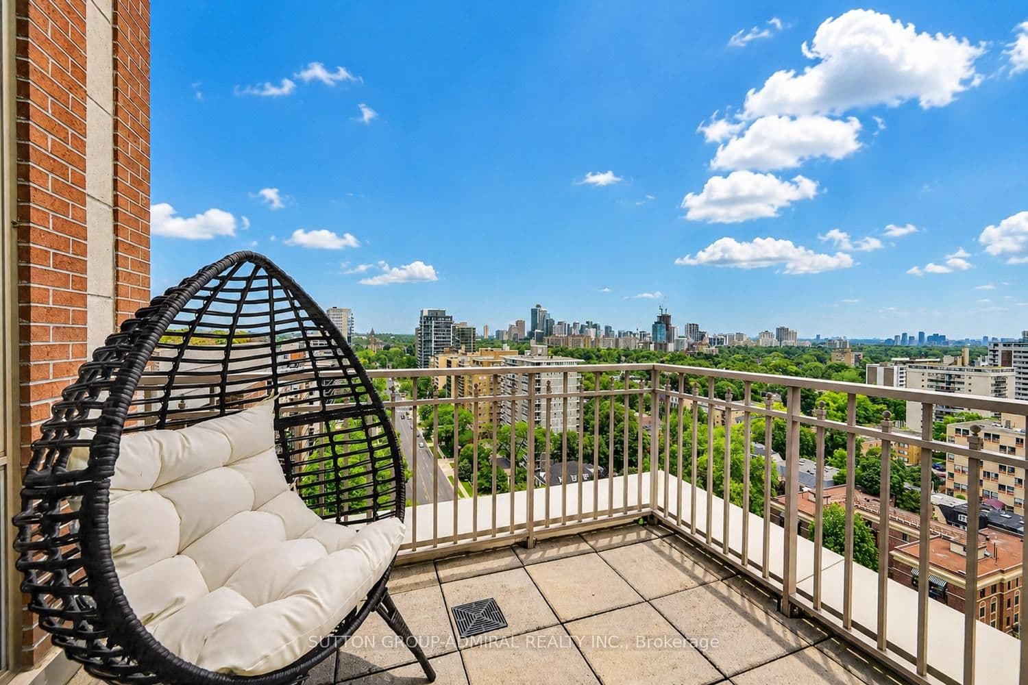 155 St Clair Avenue W, Unit 1801 thumbnail 38