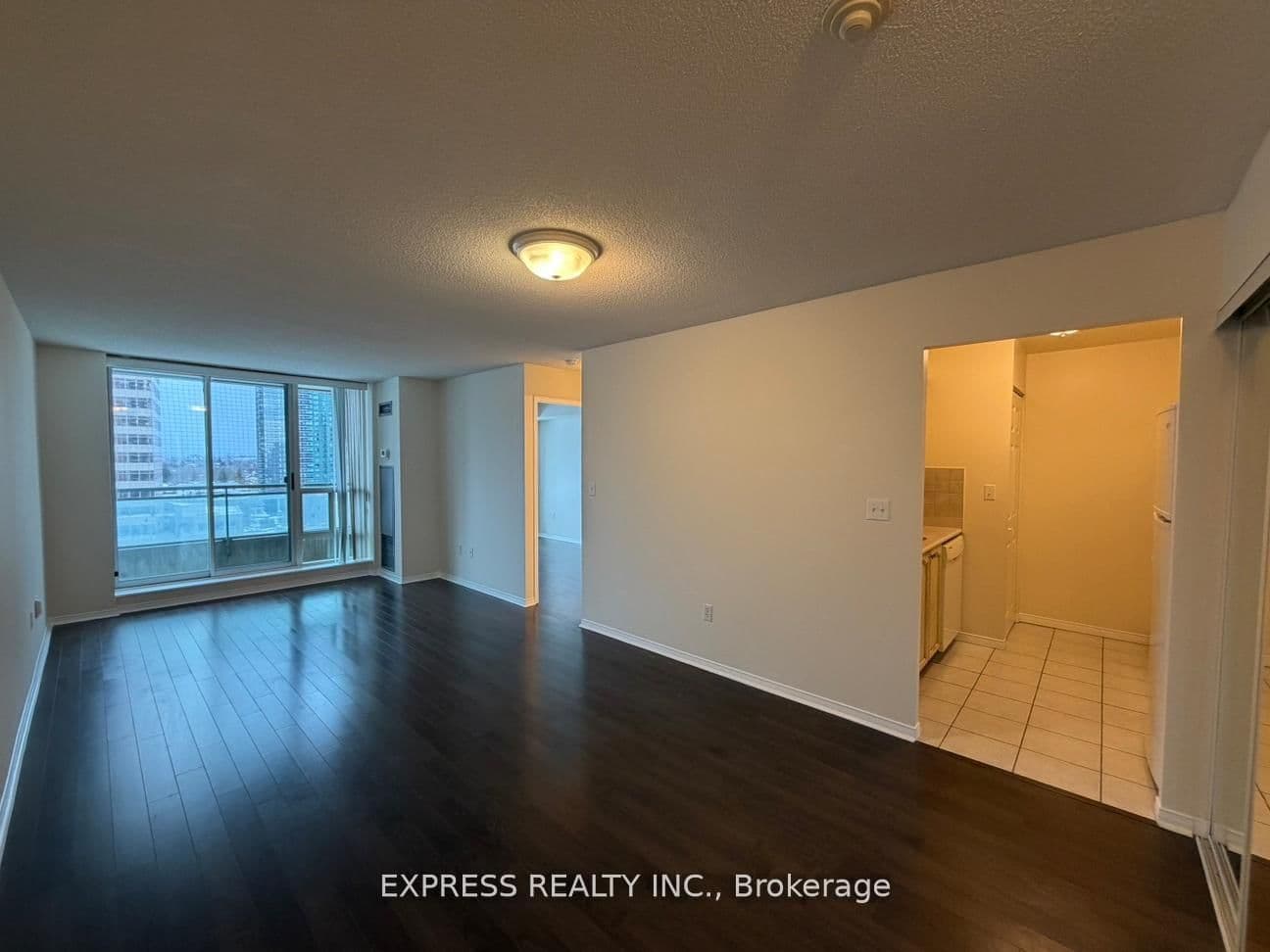 1 Pemberton Avenue, Unit 1009 thumbnail 6