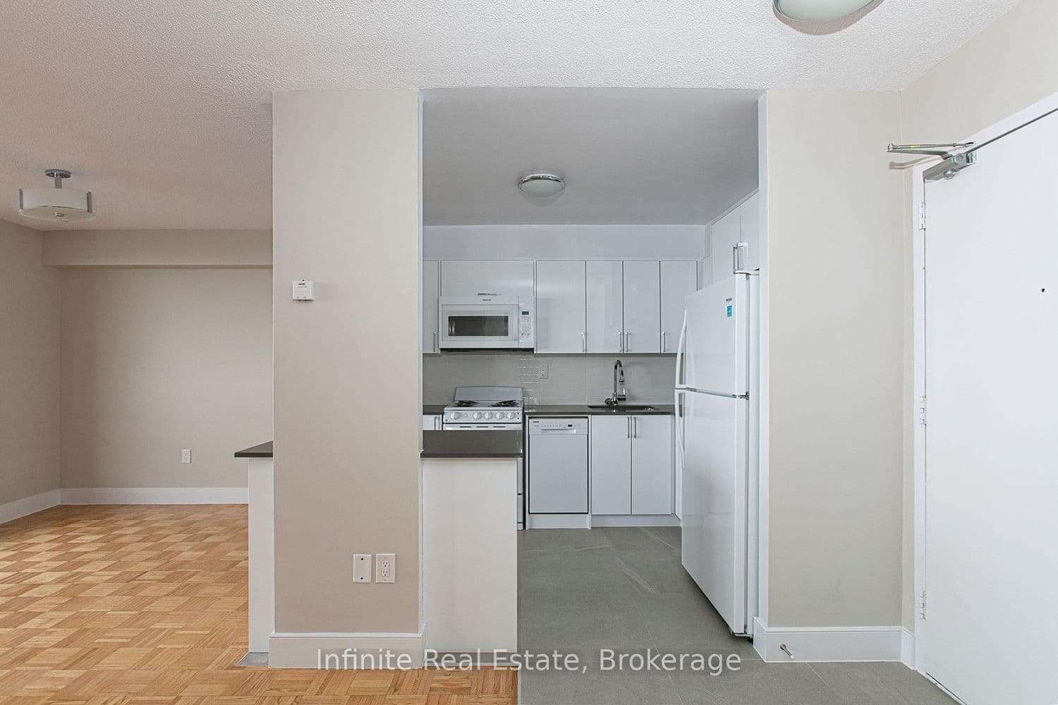 666 Spadina Avenue, Unit 711 thumbnail 7