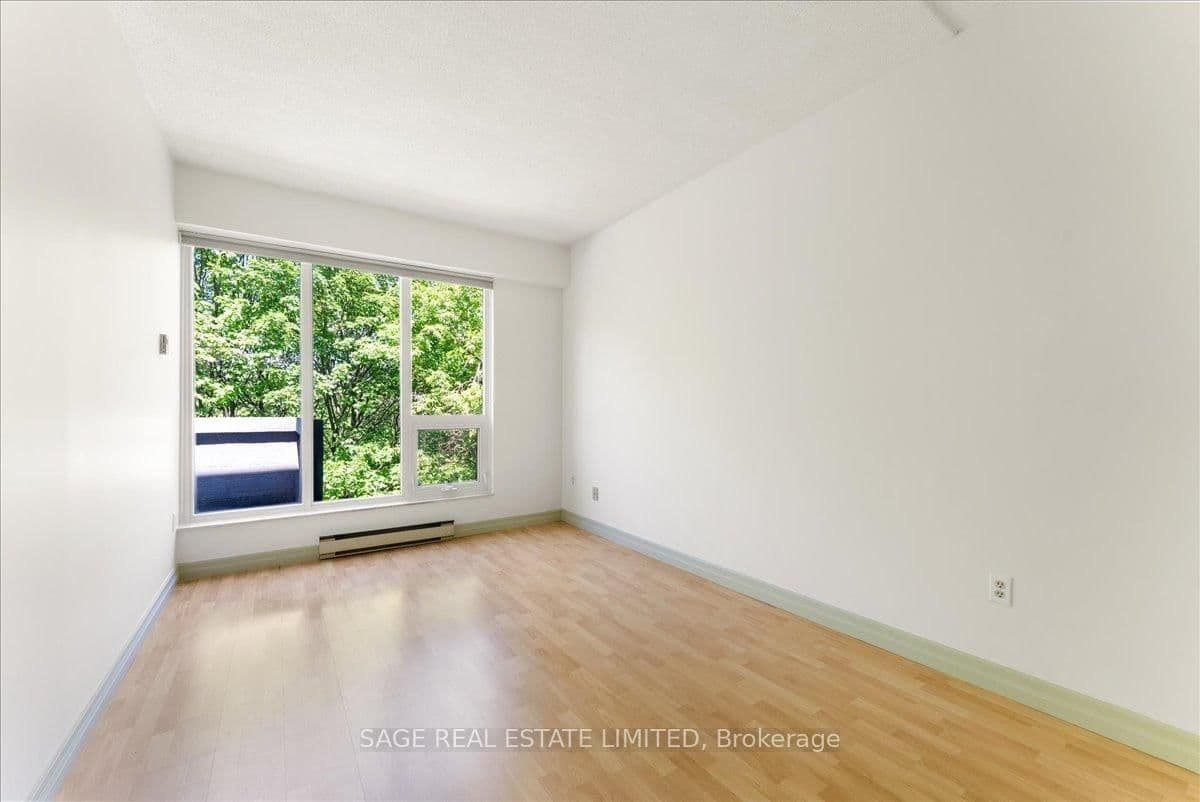 360 Bloor Street E, Unit 209 thumbnail 24